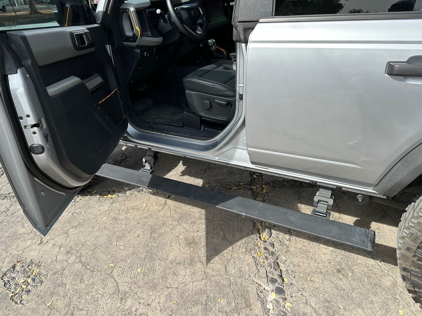 Ford Bronco 2023 Badlands 2.7L Automático Plata