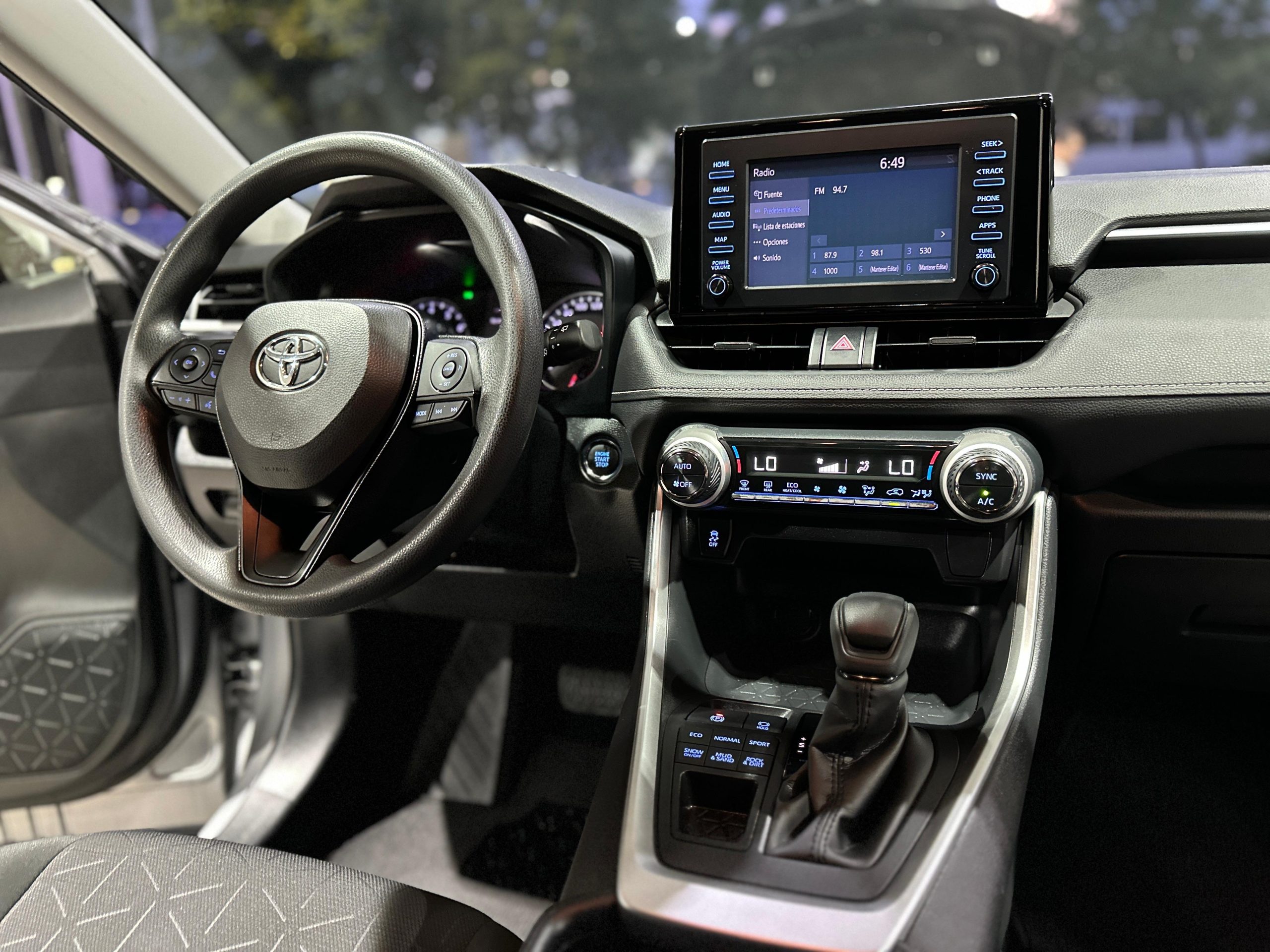Toyota Rav4 2020 XLE 4x4 Automático Plata