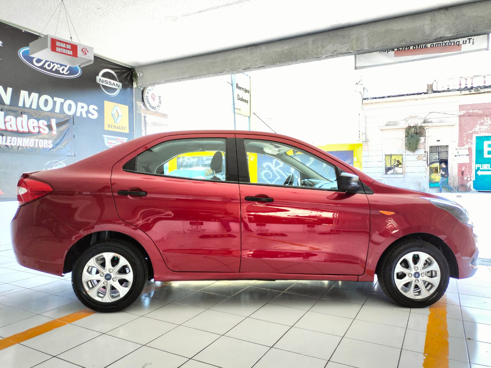 Ford Figo 2017 ENERGY Automático Rojo