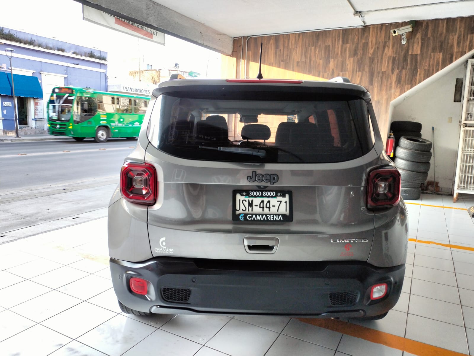 Jeep Renegade 2021 LIMITED Automático Gris