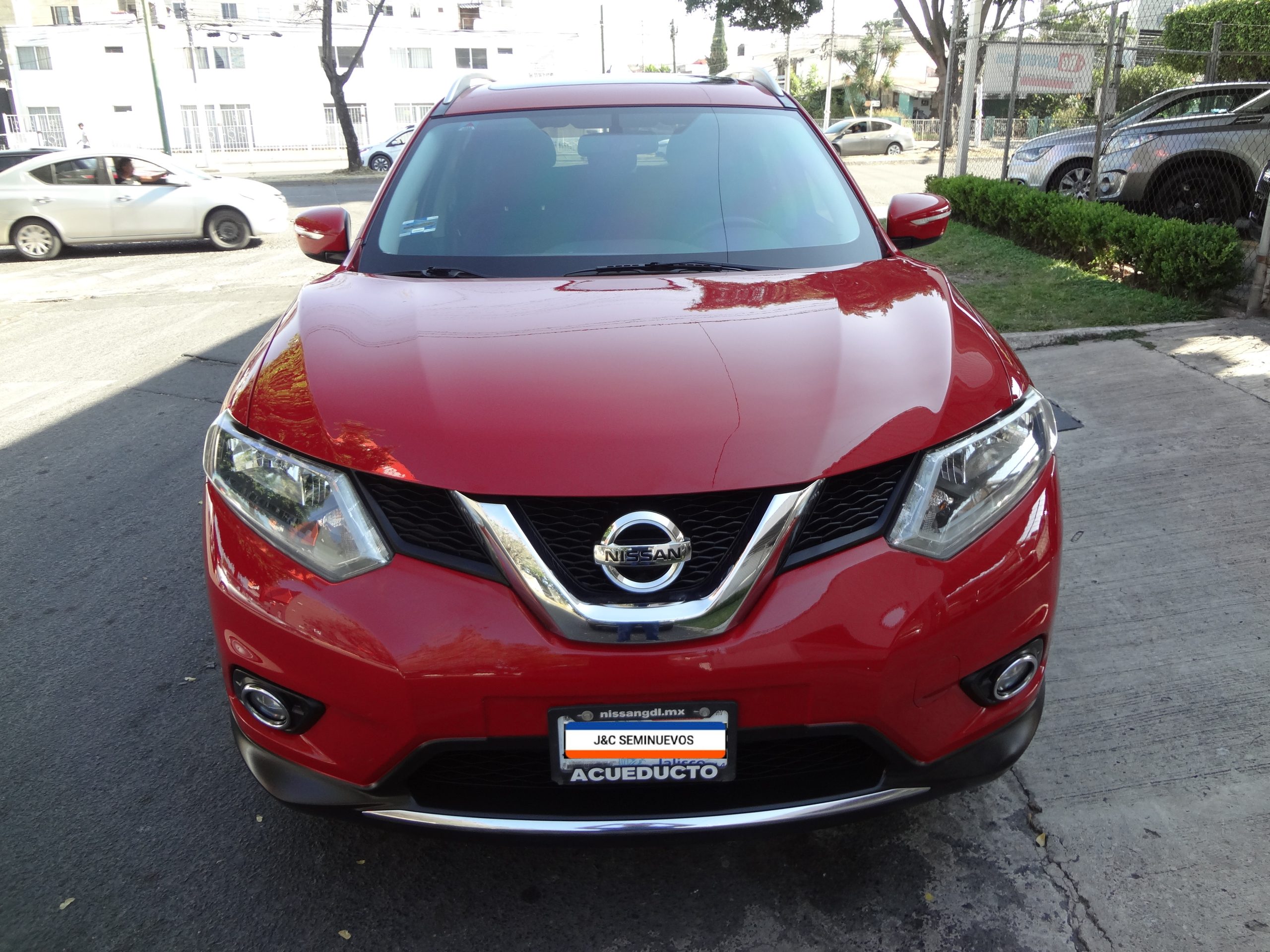 Nissan X-Trail 2015 ADVANCE 2 FILAS Automático Rojo