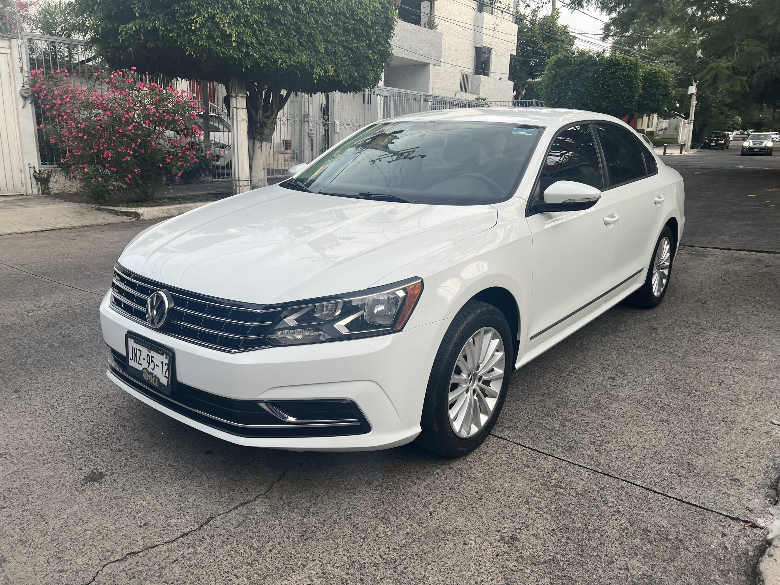 Volkswagen Passat 2016 Comfortline Automático Blanco