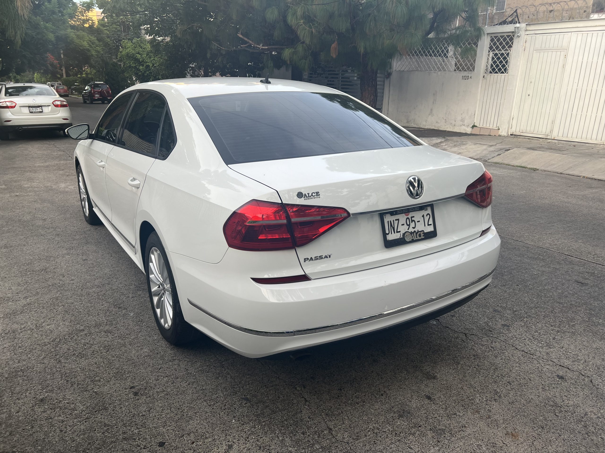 Volkswagen Passat 2016 Comfortline Automático Blanco