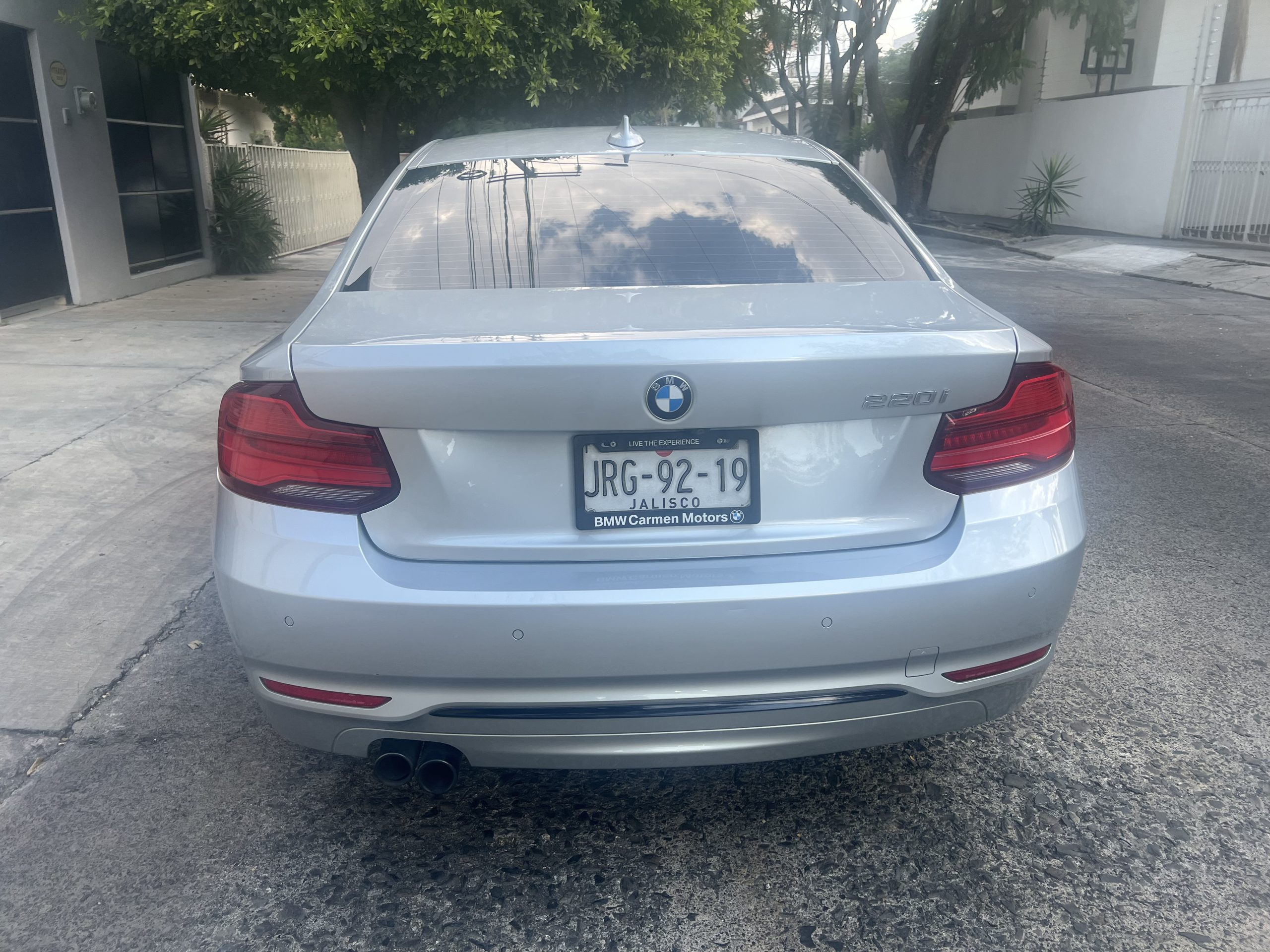 BMW Serie 2 2019 220 SportLine Automático Plata