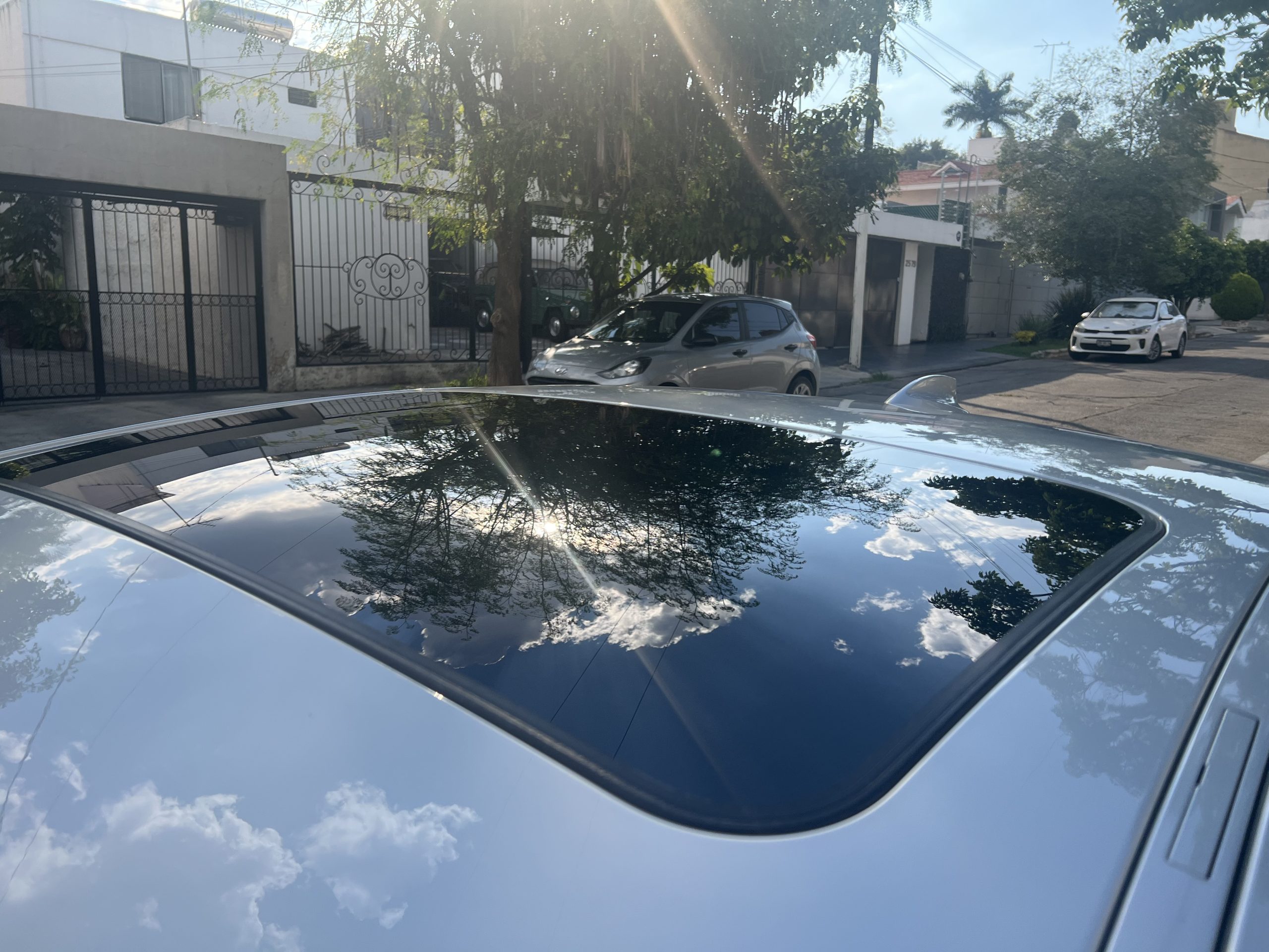 BMW Serie 2 2019 220 SportLine Automático Plata