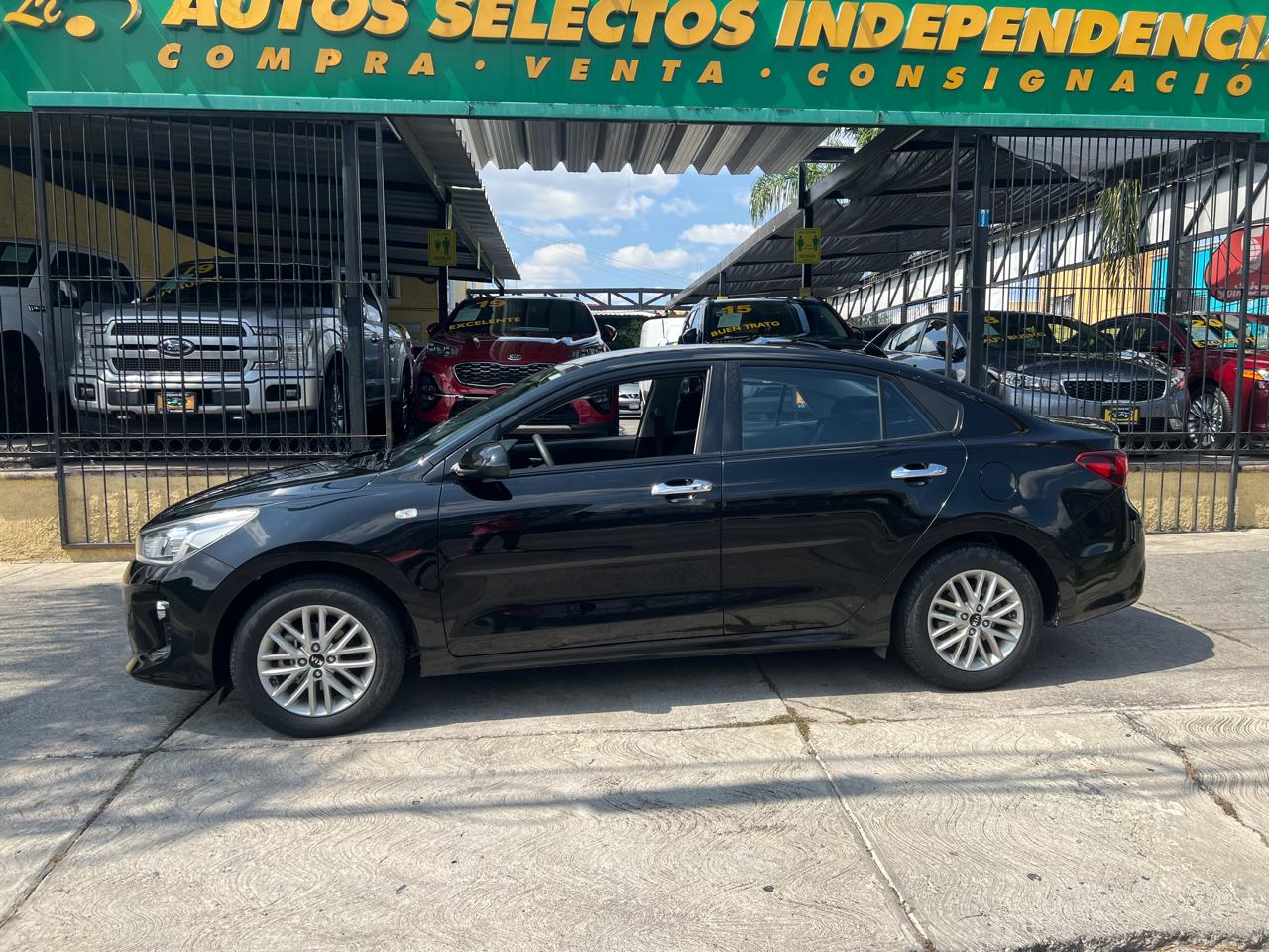 Kia Rio 2019 EX Automático Negro