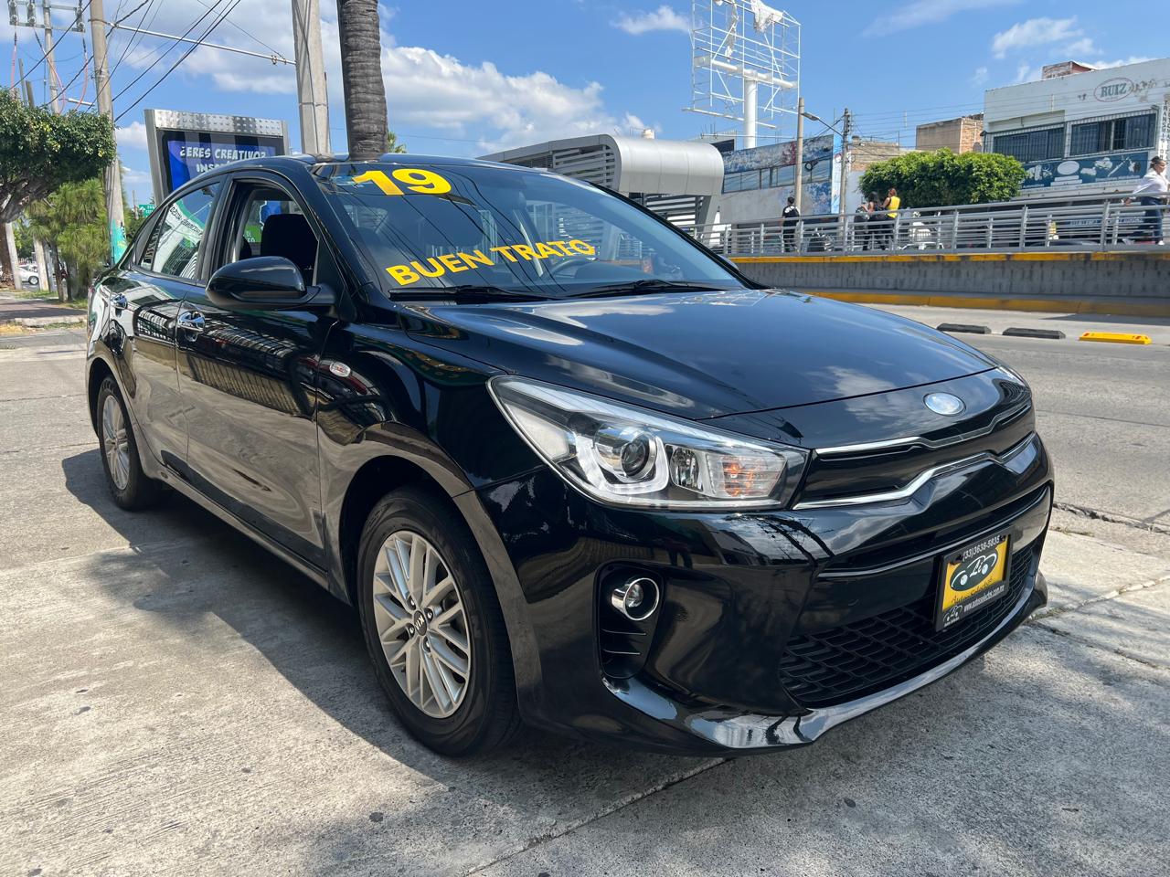 Kia Rio 2019 EX Automático Negro