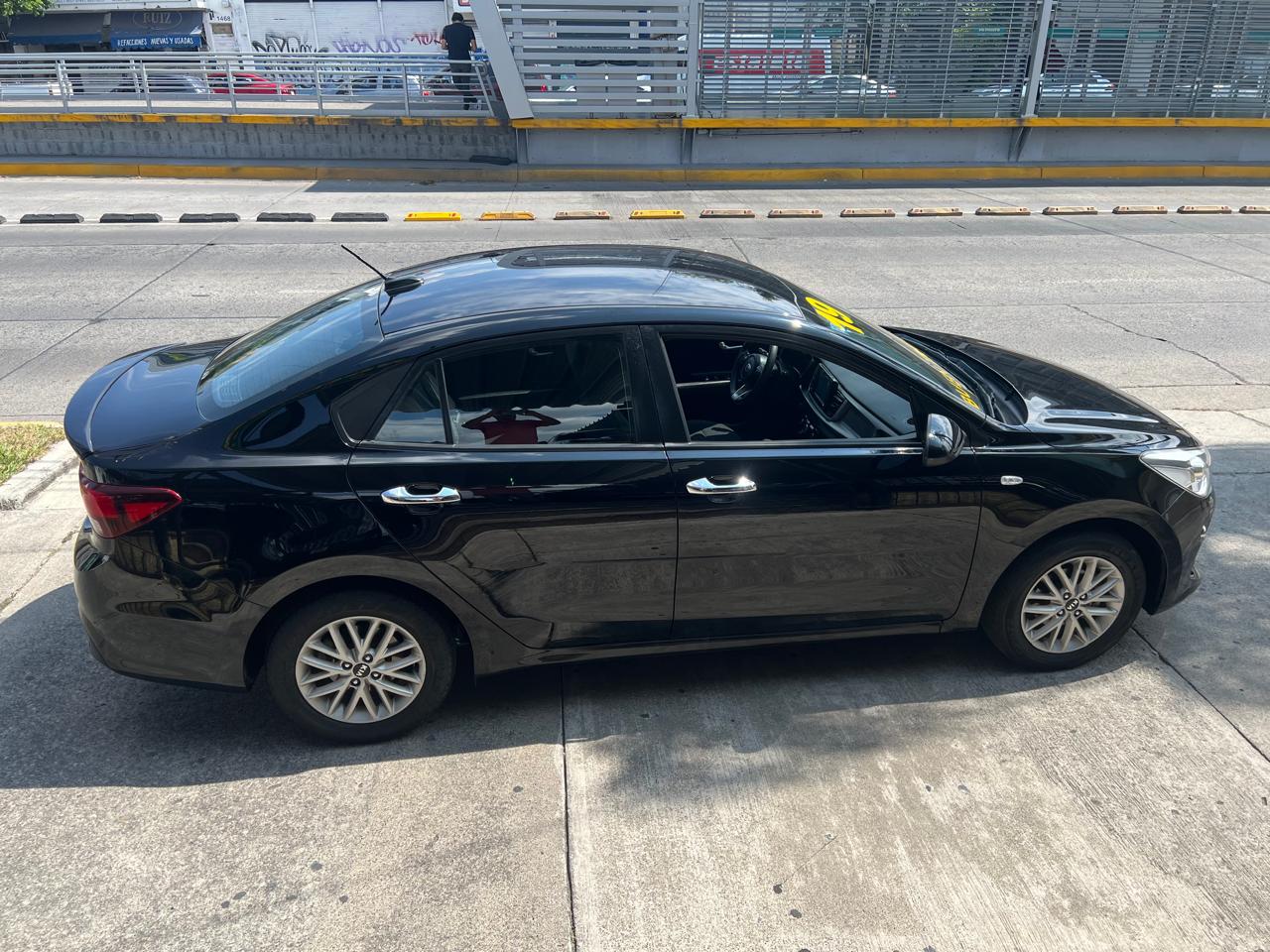 Kia Rio 2019 EX Automático Negro