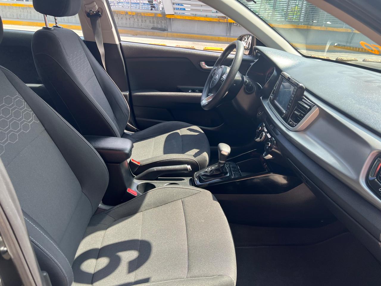 Kia Rio 2019 EX Automático Negro