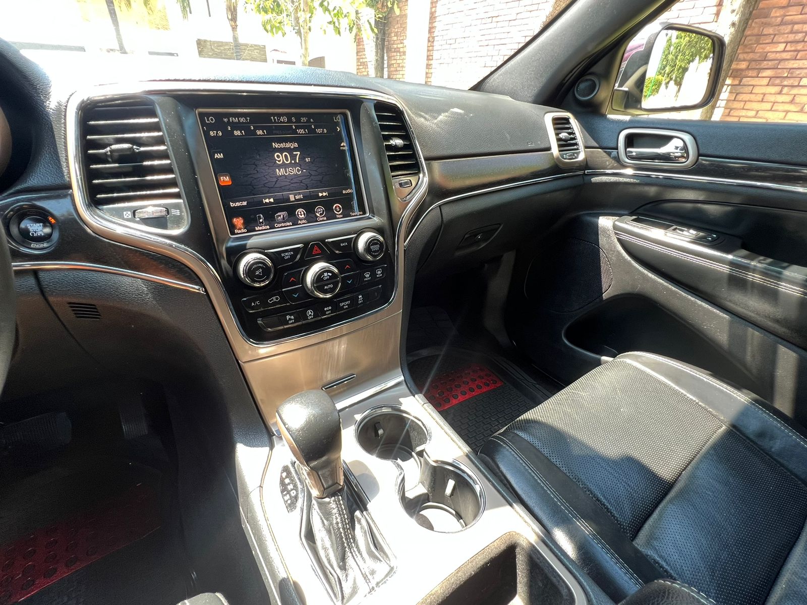 Jeep Grand Cherokee 2016 LIMITED LUJO V6 AUT 4X2 Automático Rojo