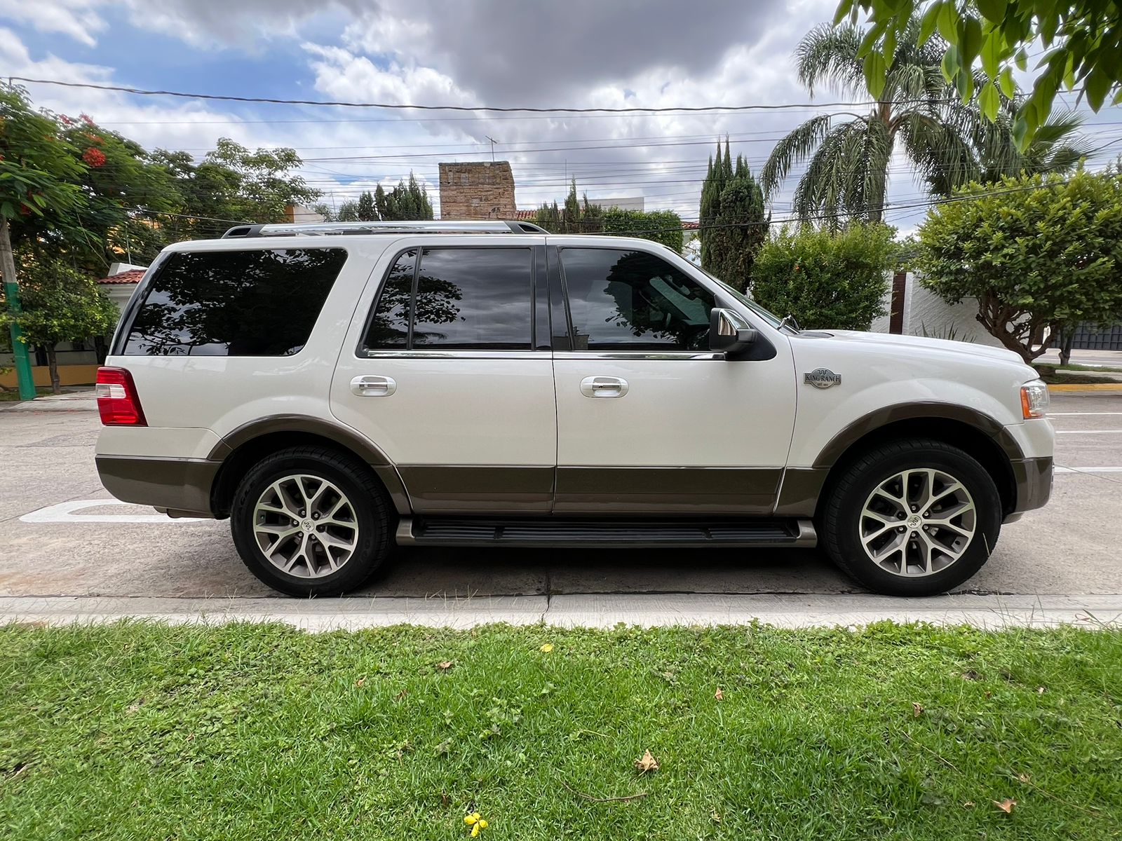 Ford Expedition 2015 KING RANCH AUT Automático Blanco
