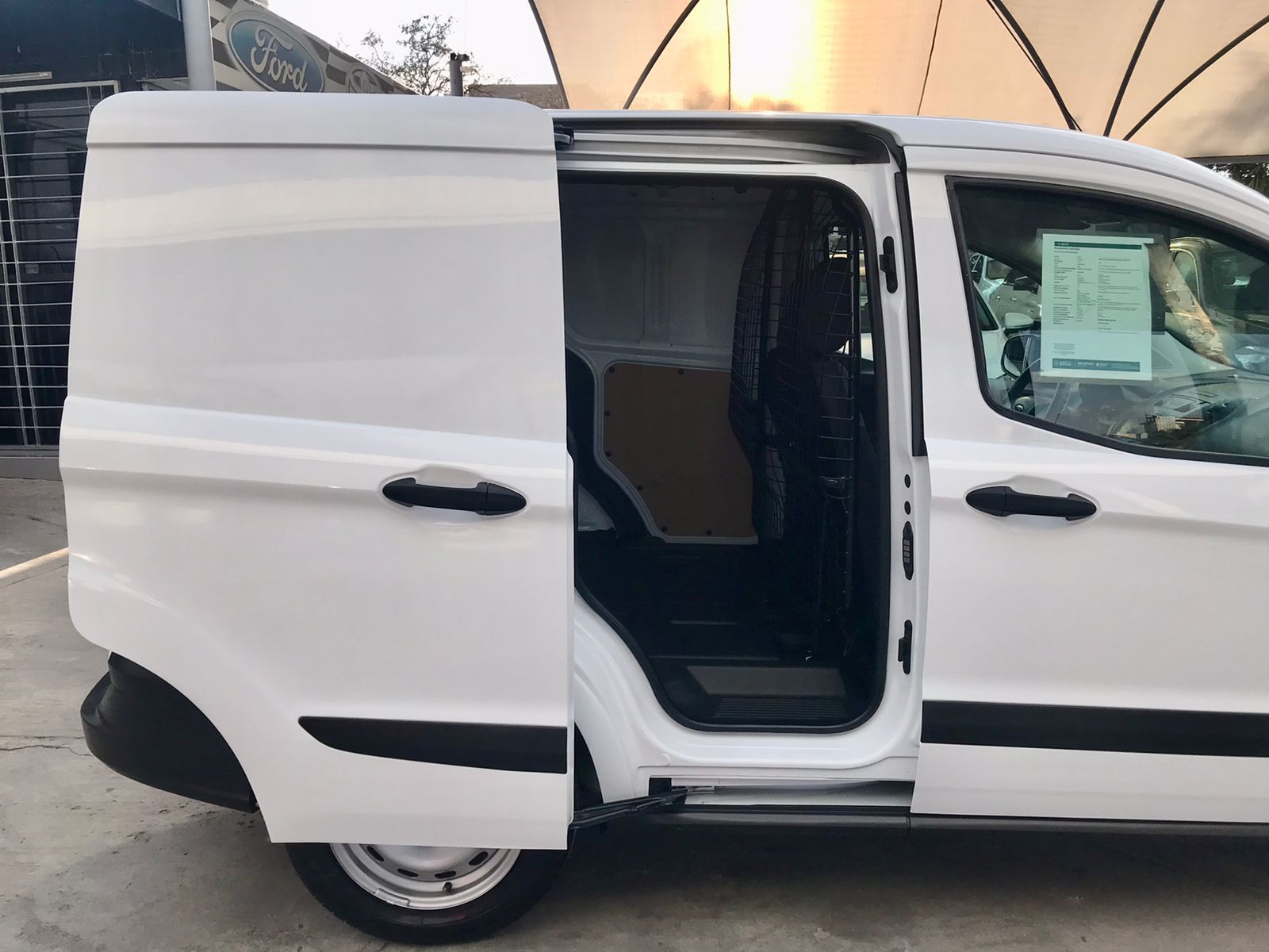 Ford Transit 2023 Courier 1.0 Manual Blanco