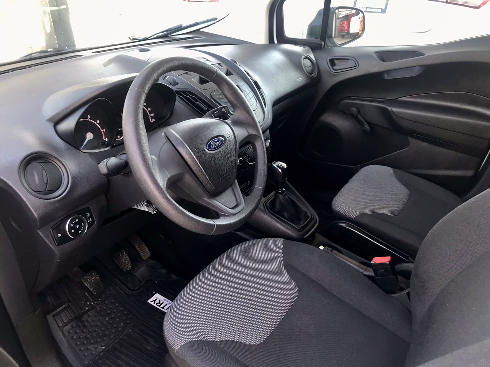 Ford Transit 2023 Courier 1.0 Manual Blanco