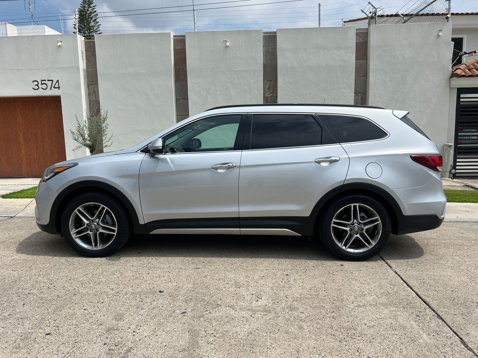 Hyundai Santa Fe 2018 LIMITED AUT Automático Plata