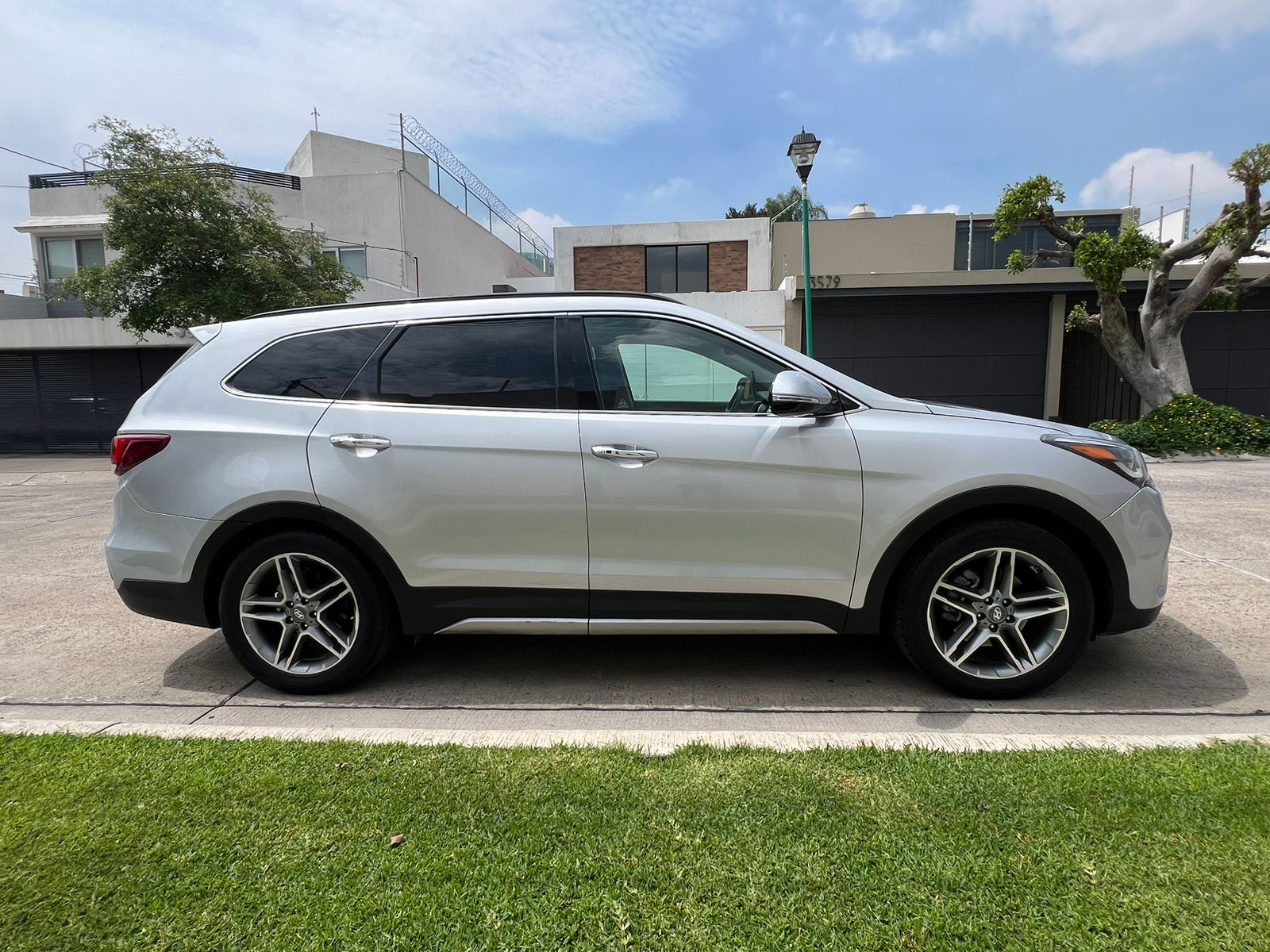 Hyundai Santa Fe 2018 LIMITED AUT Automático Plata