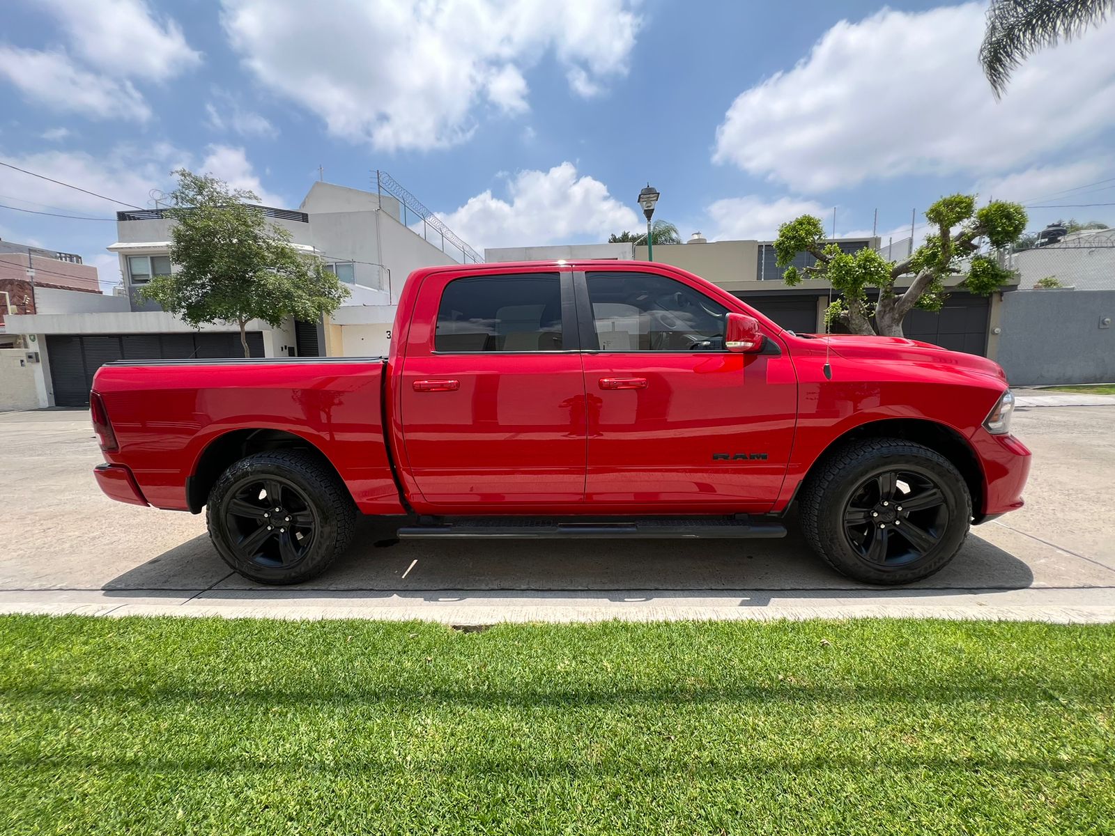 RAM RT 2019 RT CREW CAB 4X4 AUT Automático Rojo
