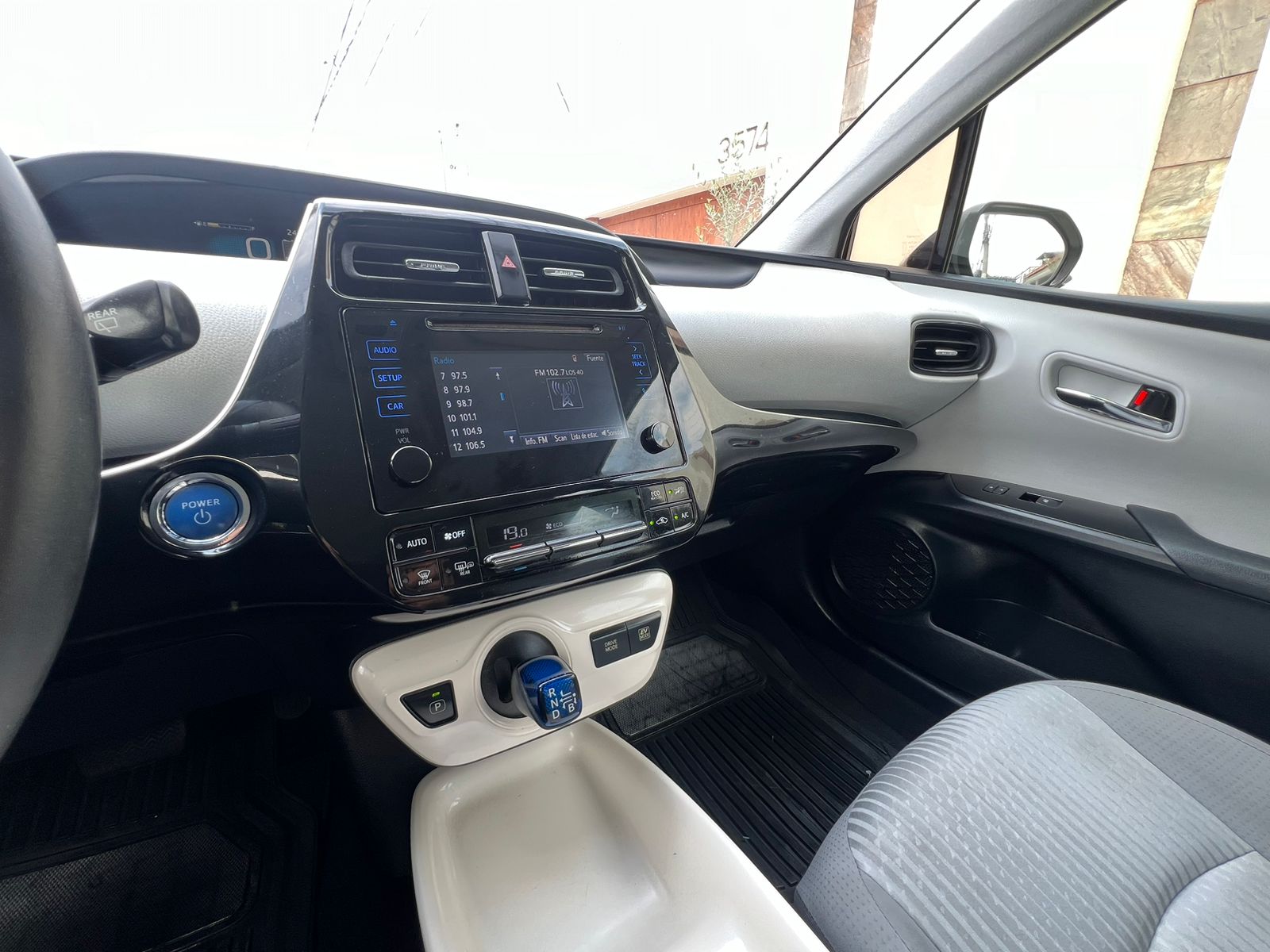 Toyota Prius 2016 BASE HIBRIDO AUT Automático Blanco