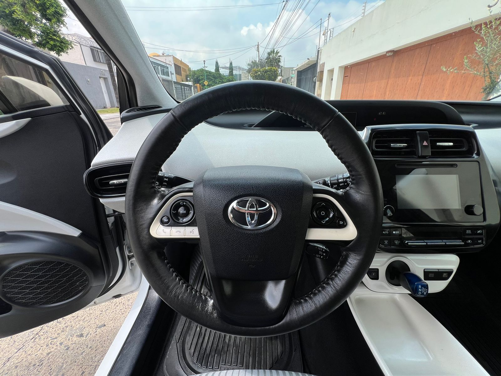 Toyota Prius 2016 BASE HIBRIDO AUT Automático Blanco