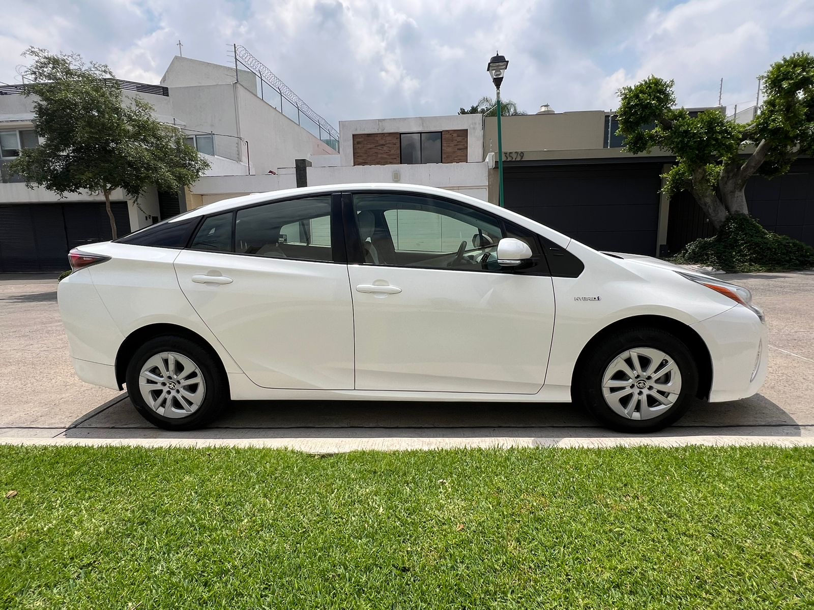 Toyota Prius 2016 BASE HIBRIDO AUT Automático Blanco