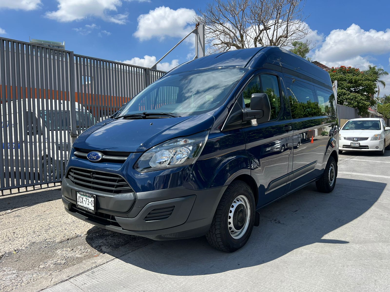 Ford Transit 2017 CUSTOM 9 PAS LARGA DIESEL TM Manual Azul