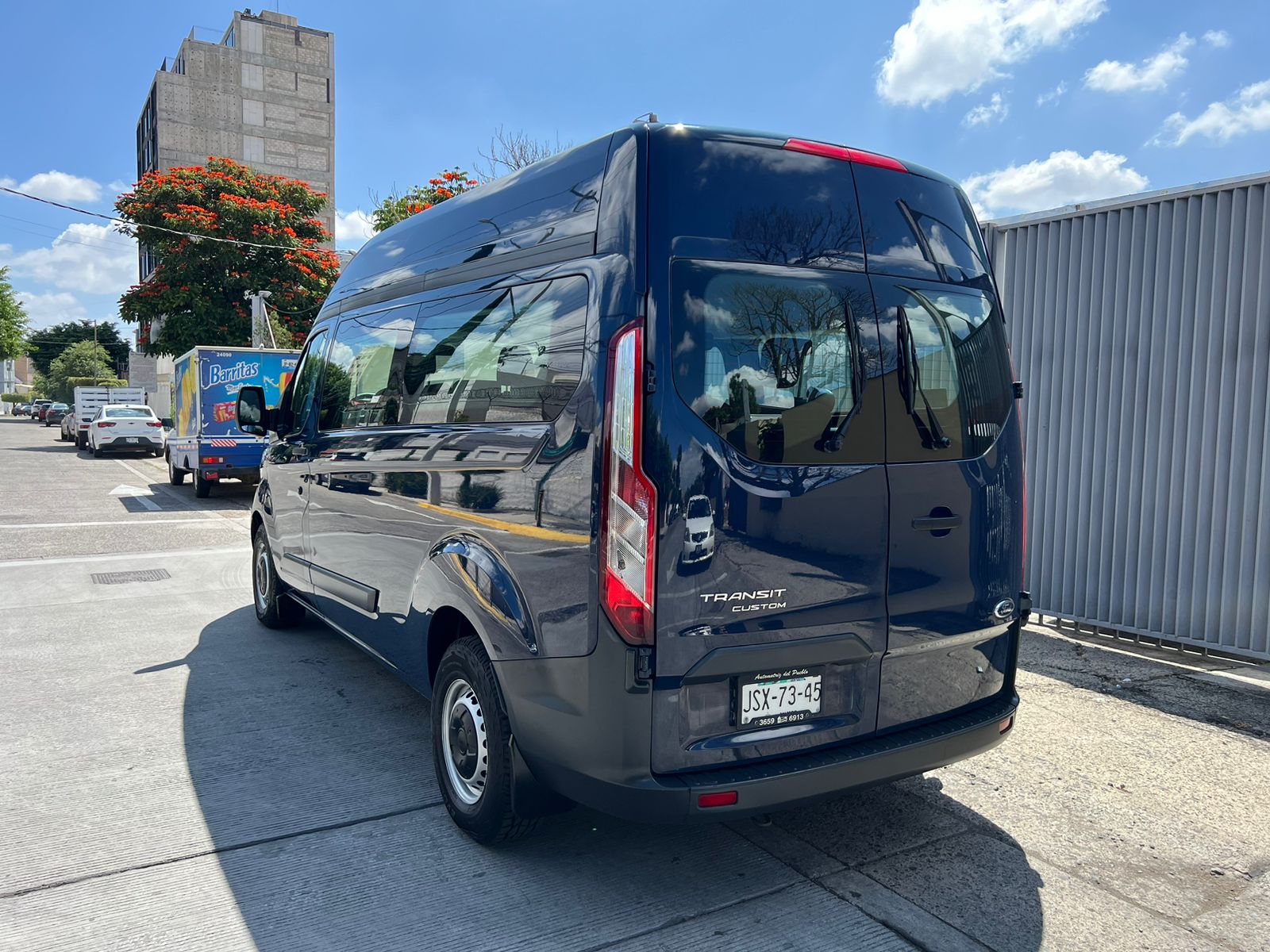 Ford Transit 2017 CUSTOM 9 PAS LARGA DIESEL TM Manual Azul