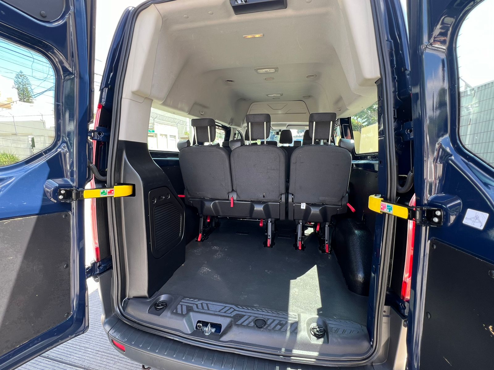 Ford Transit 2017 CUSTOM 9 PAS LARGA DIESEL TM Manual Azul