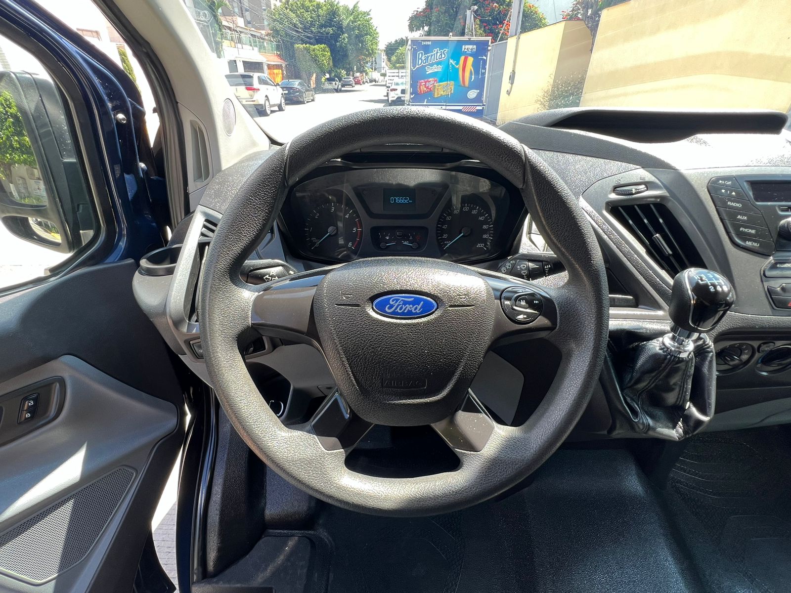 Ford Transit 2017 CUSTOM 9 PAS LARGA DIESEL TM Manual Azul