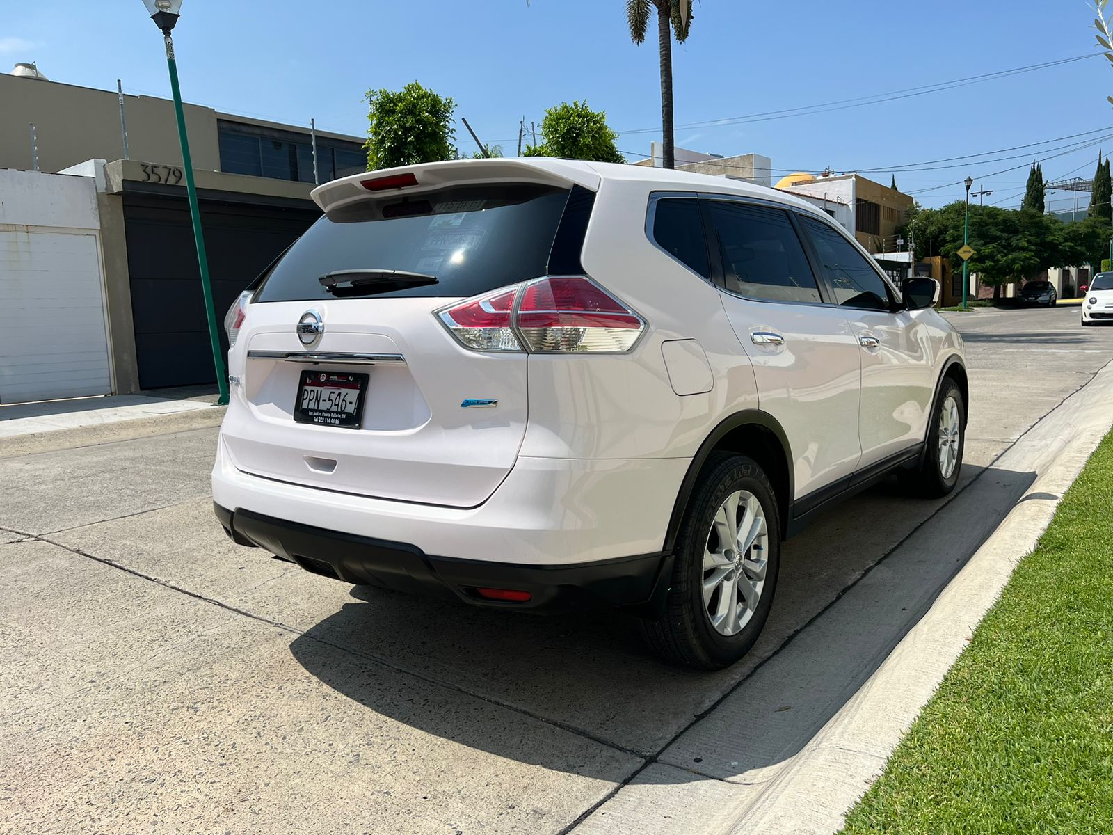 Nissan X-Trail 2017 SENSE AUT Automático Blanco