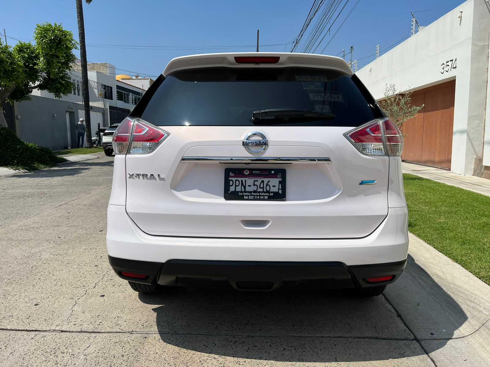 Nissan X-Trail 2017 SENSE AUT Automático Blanco