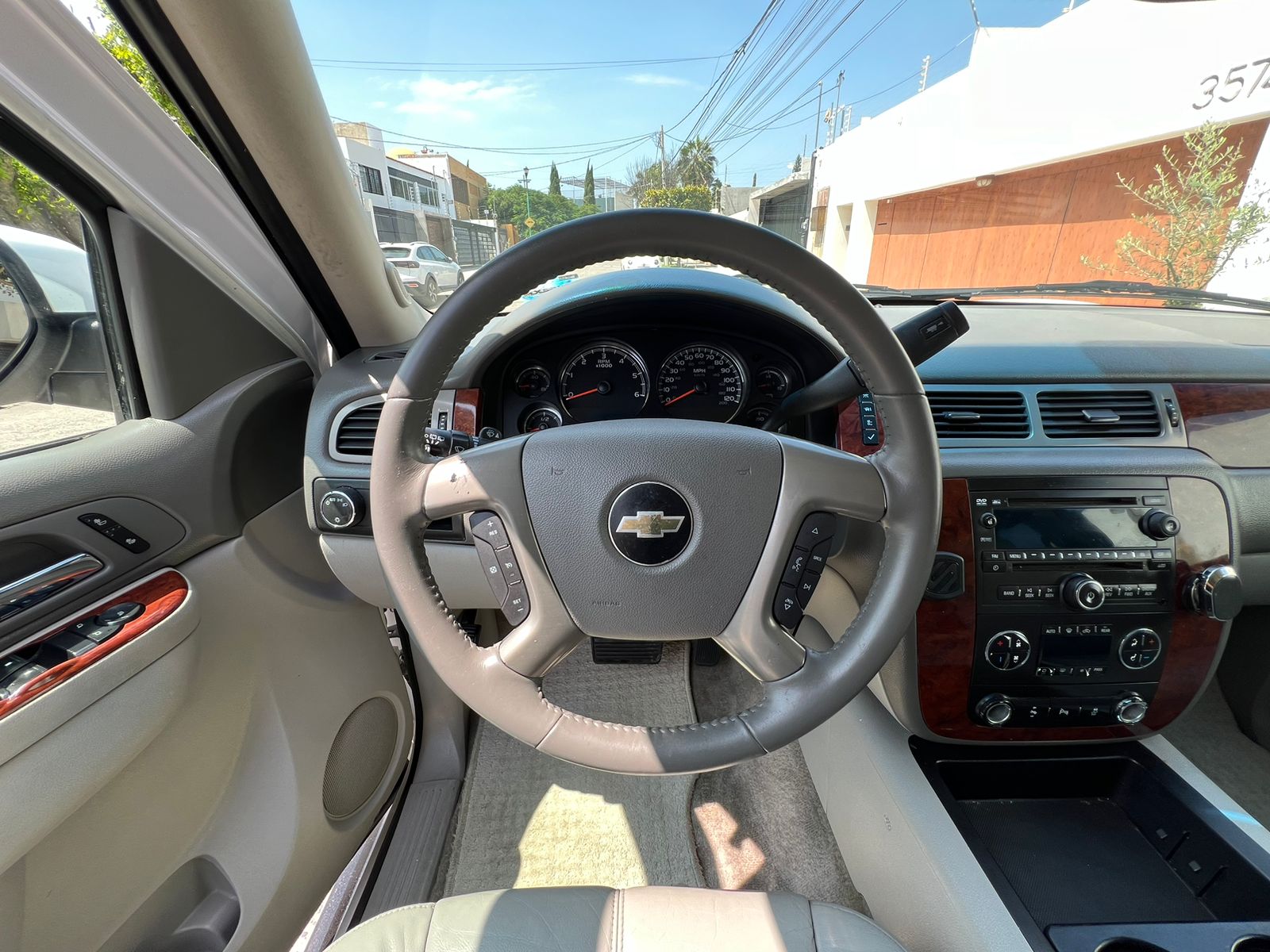 Chevrolet Suburban 2014 LT 4X2 Automático Blanco