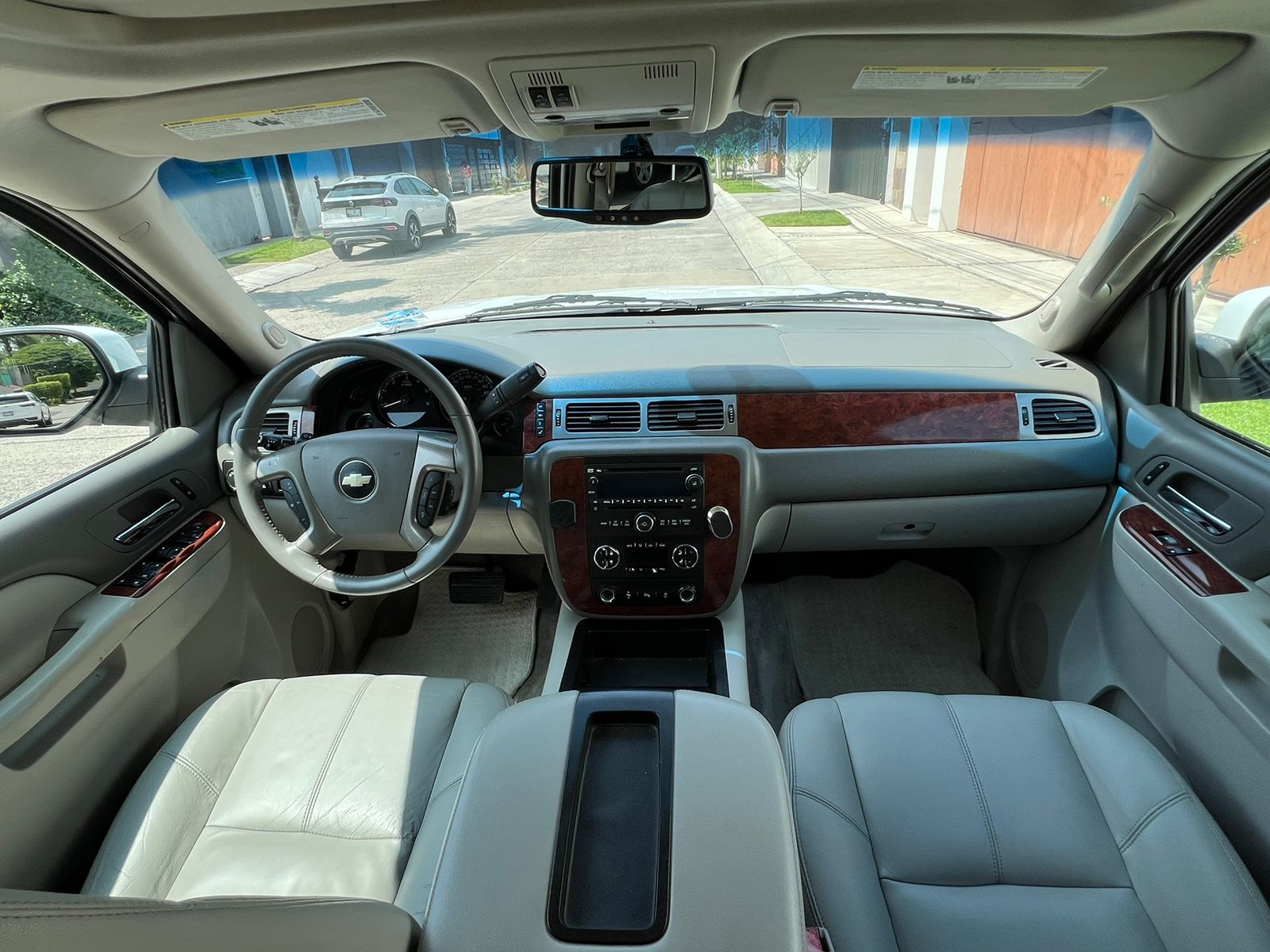 Chevrolet Suburban 2014 LT 4X2 Automático Blanco