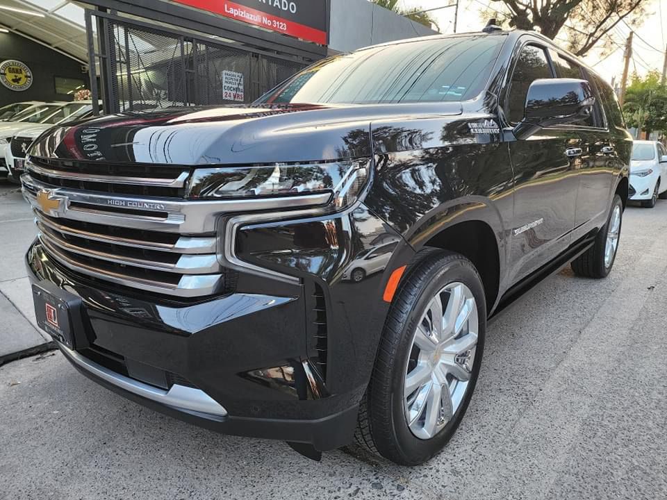 Chevrolet Suburban 2022 High Country 4x4 Automático Negro