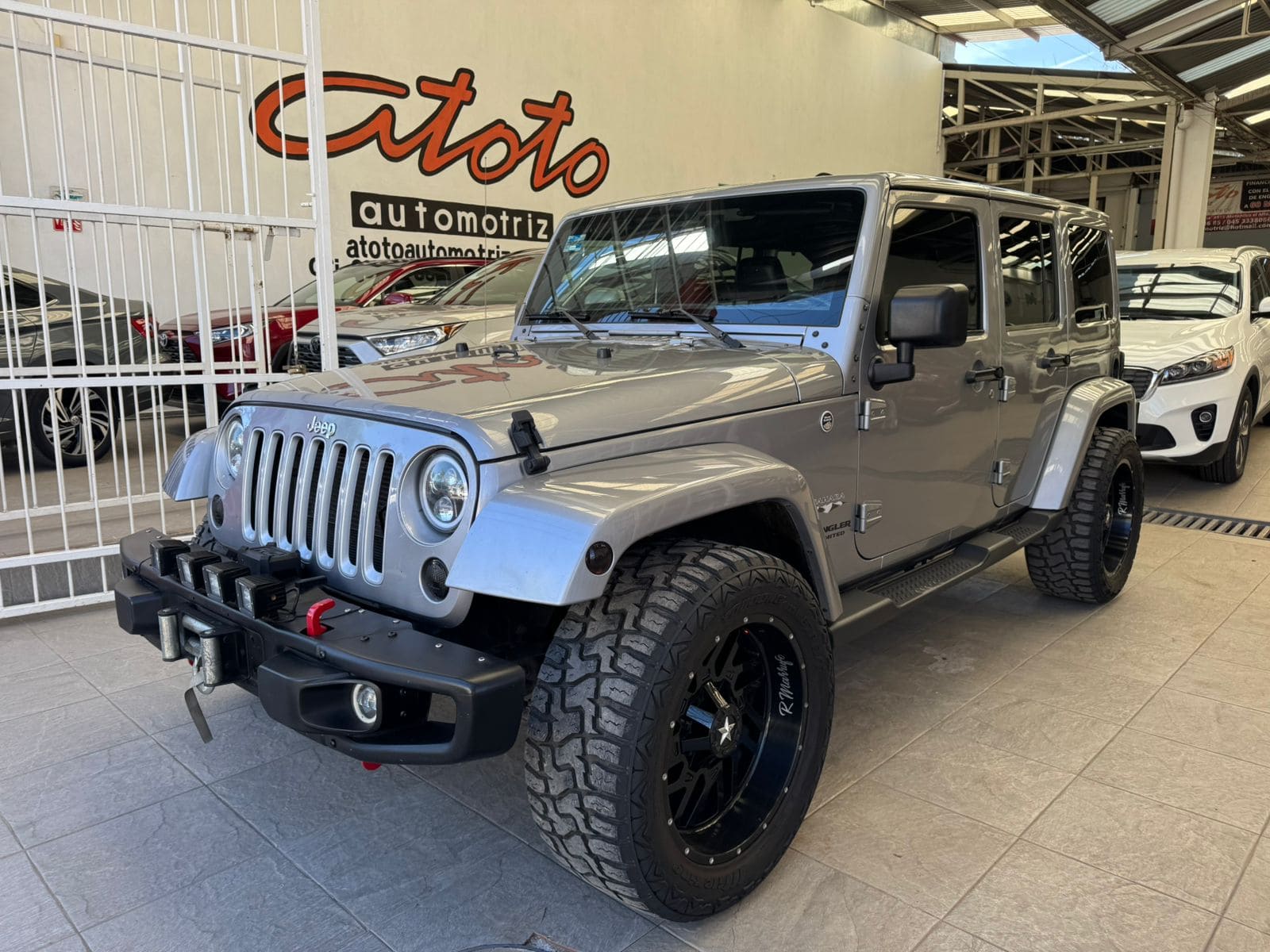 Jeep Wrangler 2017 Unlimited Sahara 4x4 Atx Automático Gris