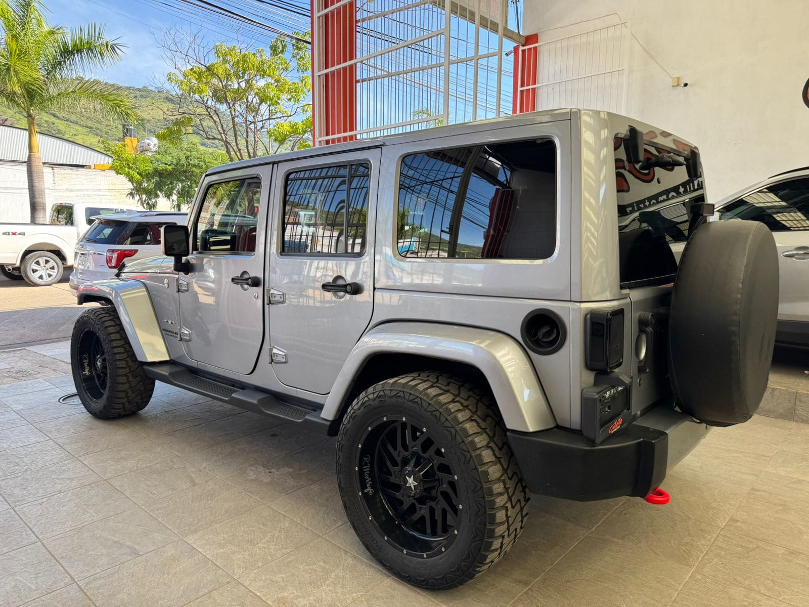 Jeep Wrangler 2017 Unlimited Sahara 4x4 Atx Automático Gris