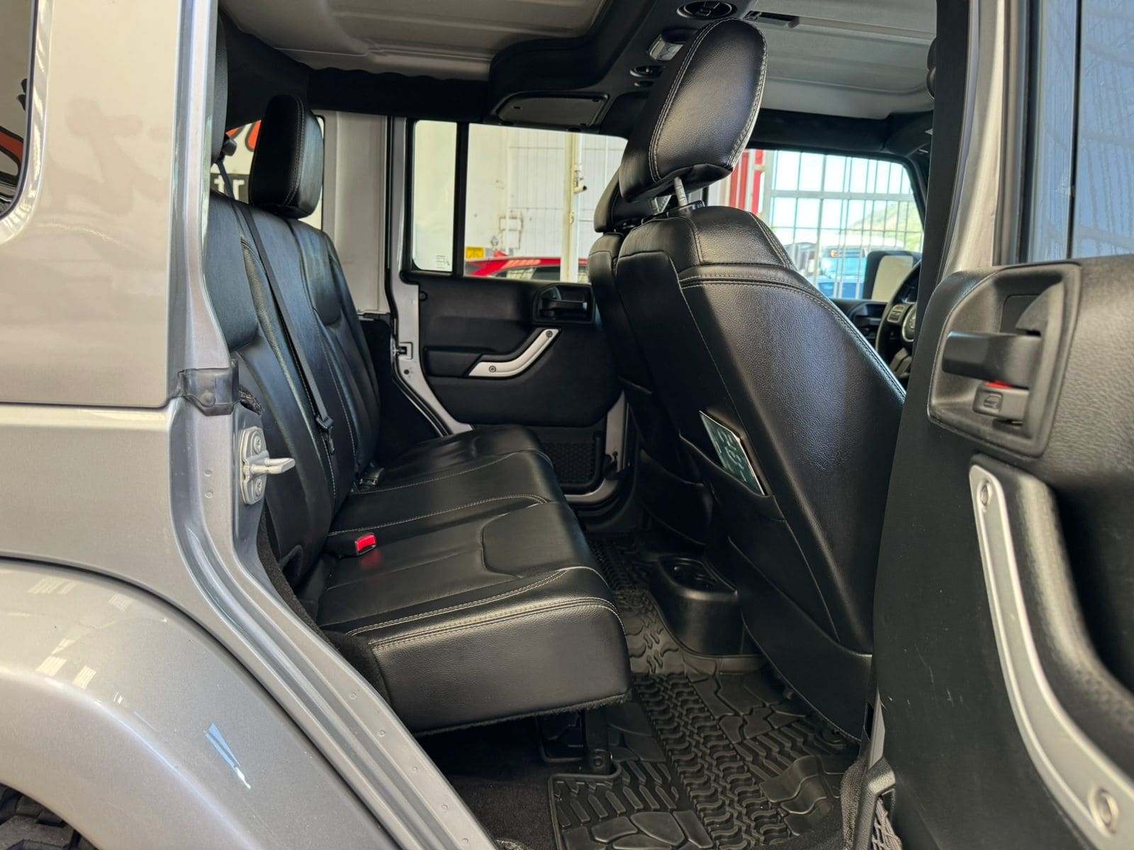 Jeep Wrangler 2017 Unlimited Sahara 4x4 Atx Automático Gris