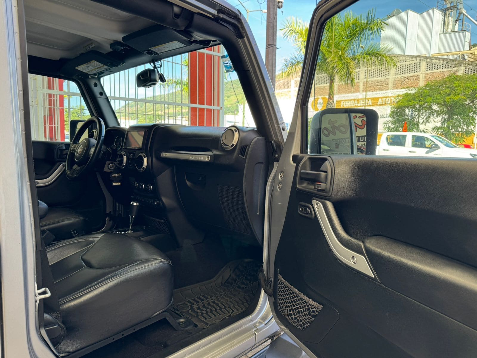 Jeep Wrangler 2017 Unlimited Sahara 4x4 Atx Automático Gris