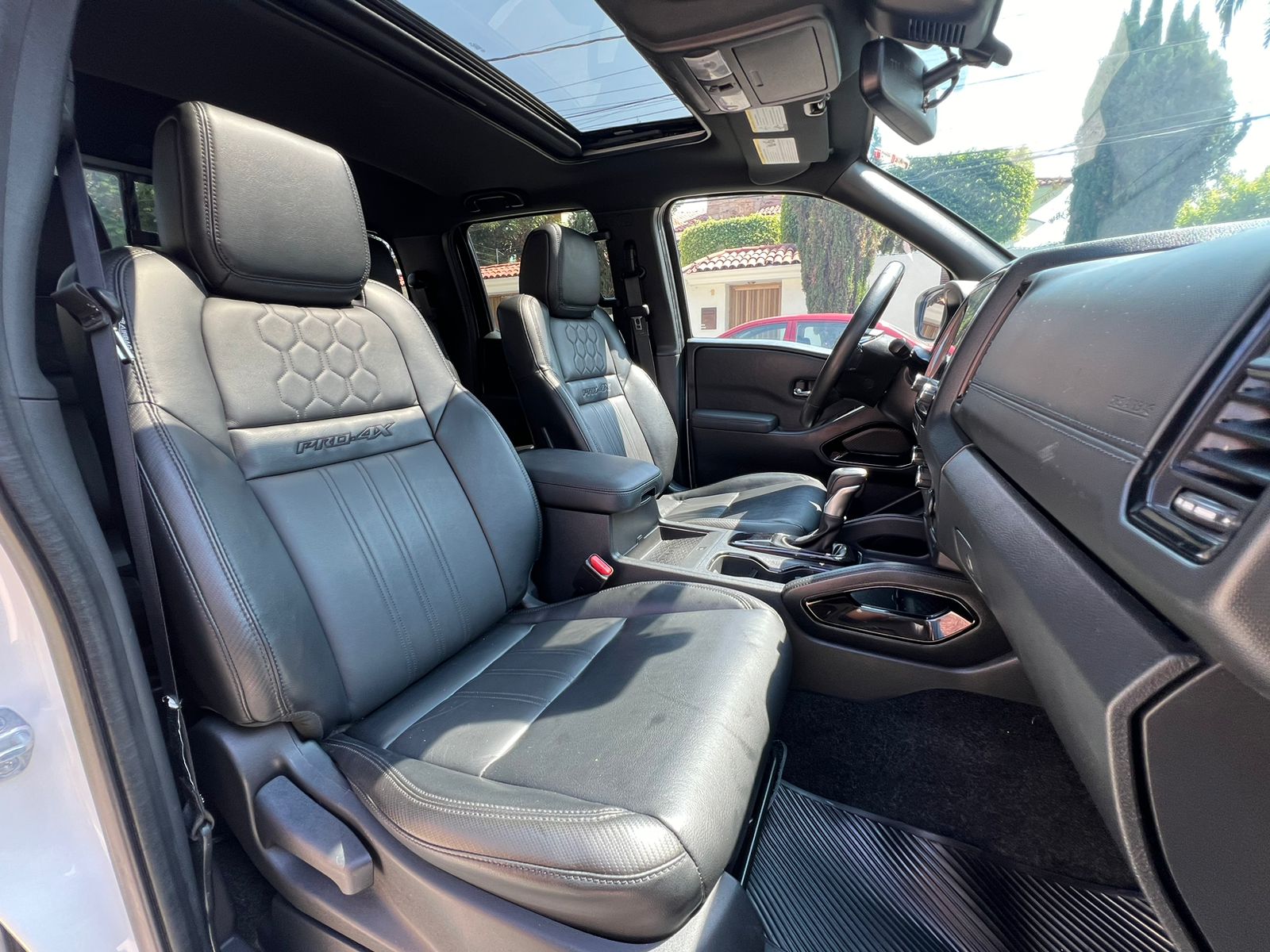 Nissan Frontier 2022 PRO-4X 4X4 AUT Automático Blanco