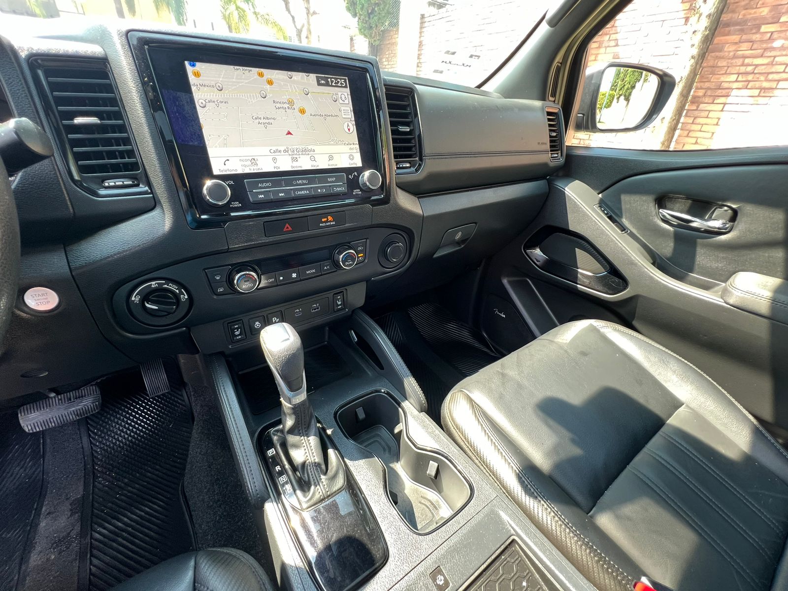 Nissan Frontier 2022 PRO-4X 4X4 AUT Automático Blanco