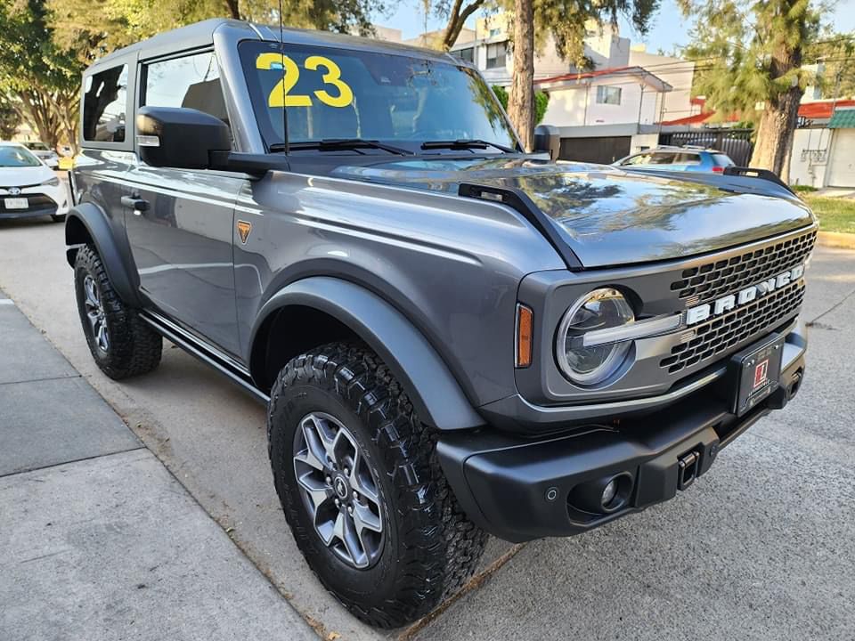 Ford Bronco 2023 Badlands V6 Automático Gris