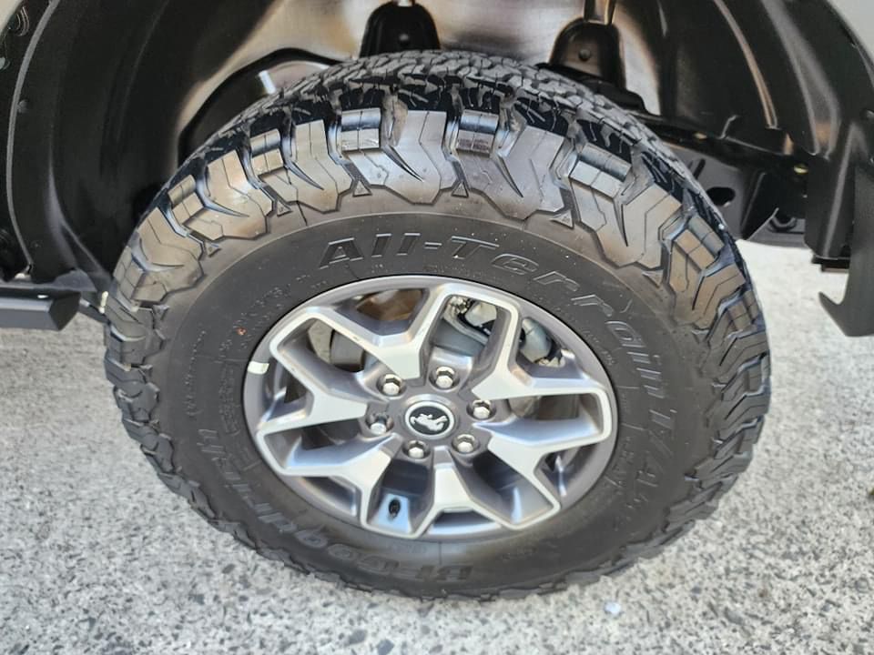 Ford Bronco 2023 Badlands V6 Automático Gris
