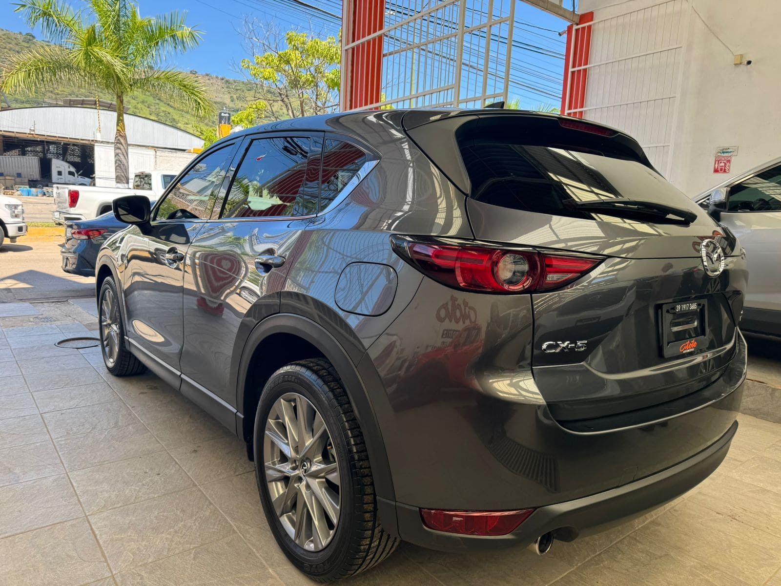 Mazda CX-5 2021 Signature Automático Gris