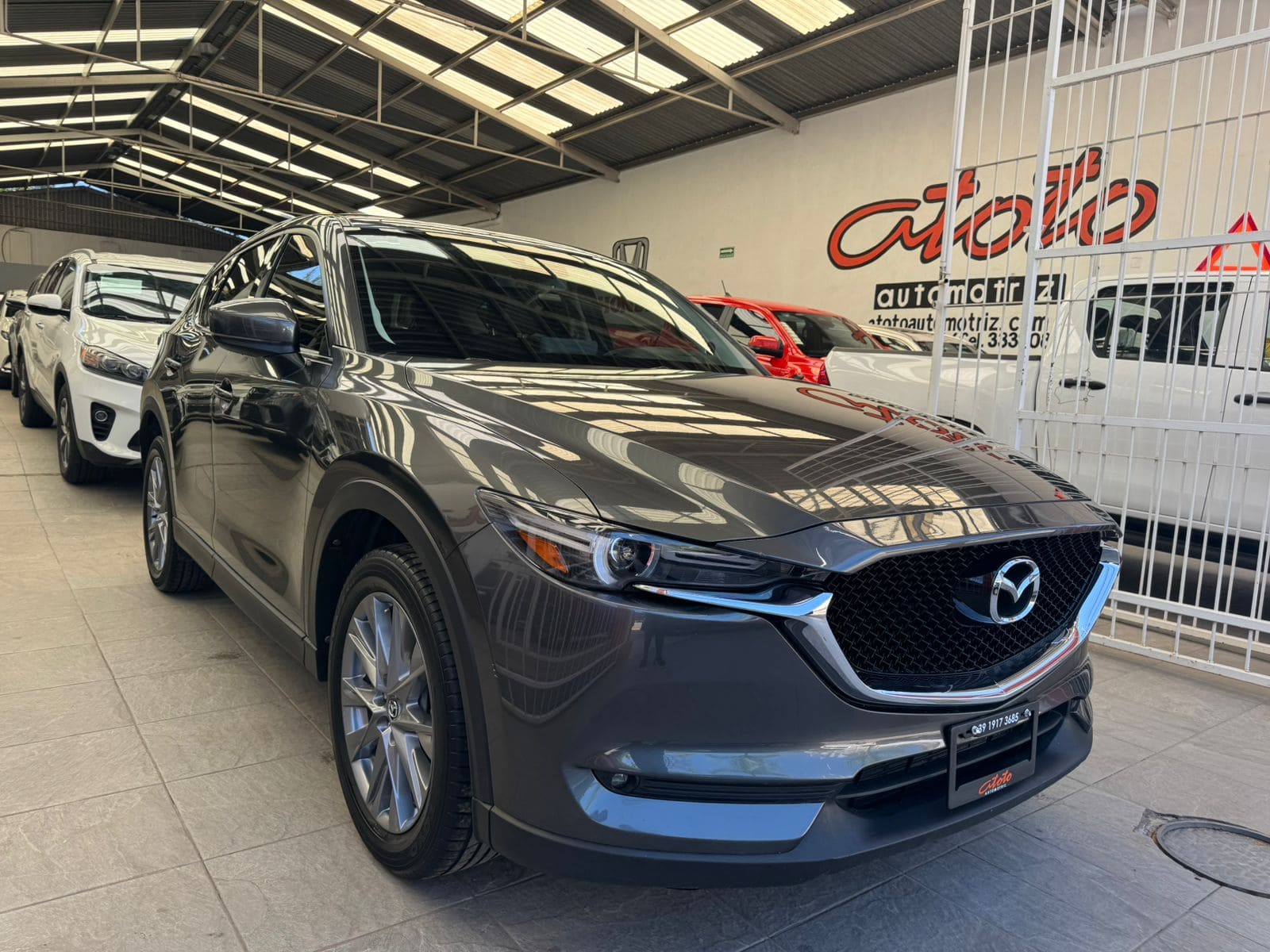 Mazda CX-5 2021 Signature Automático Gris