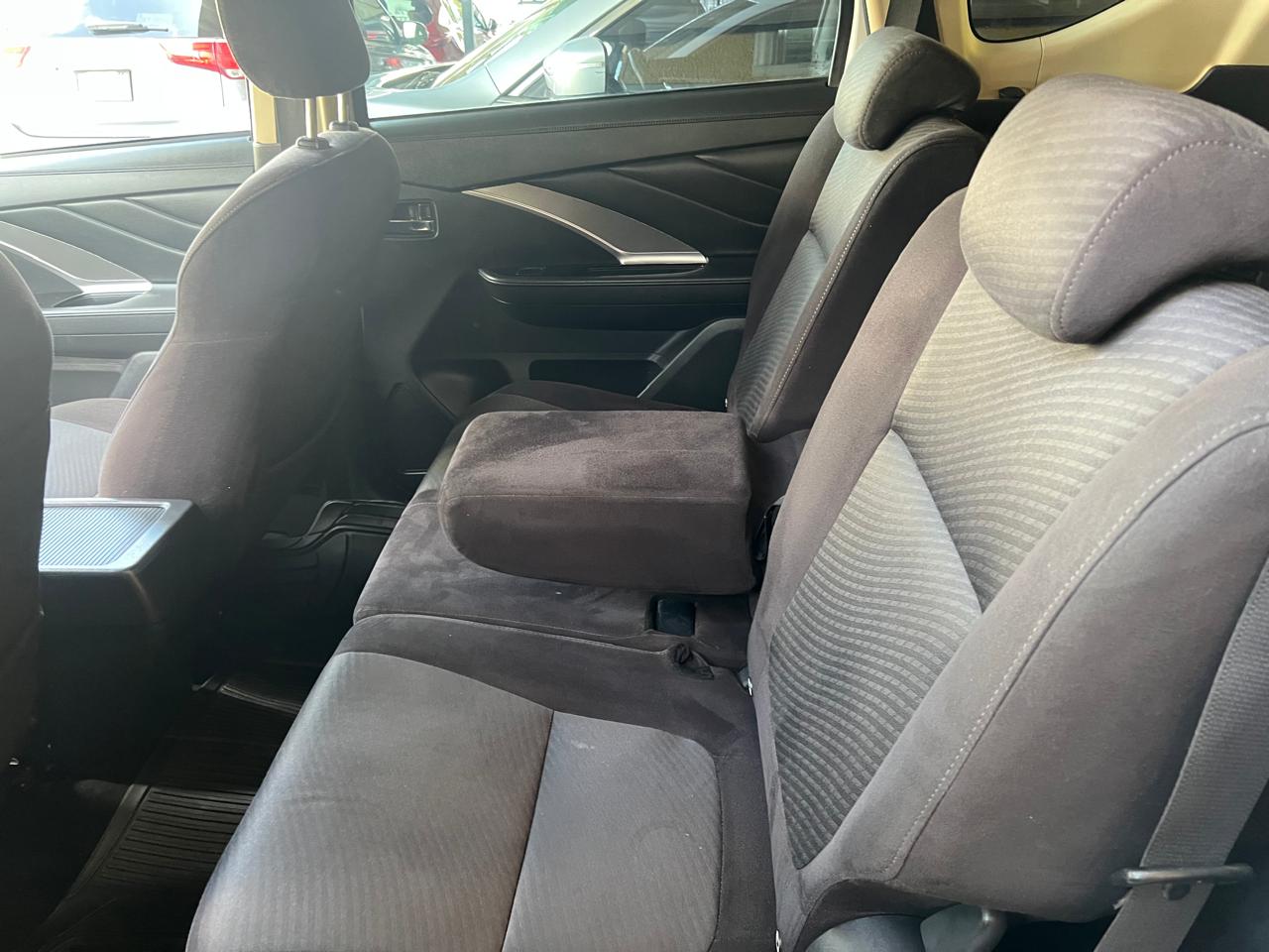 Mitsubishi XPander 2022 EXPANDER CROSS 3ER FILA Automático Blanc