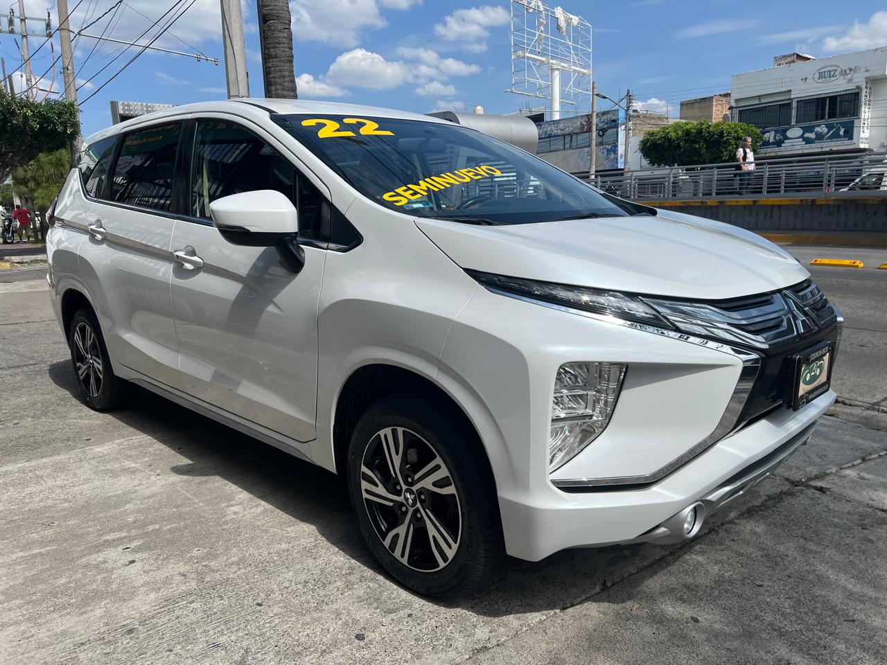 Mitsubishi XPander 2022 EXPANDER CROSS 3ER FILA Automático Blanc