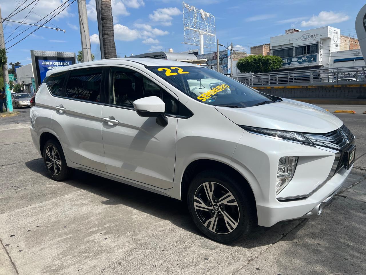 Mitsubishi XPander 2022 EXPANDER CROSS 3ER FILA Automático Blanc