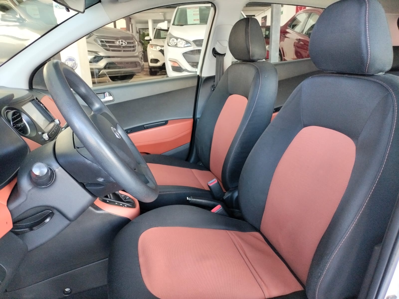 Hyundai i10 2019 Gls Automático Blanco