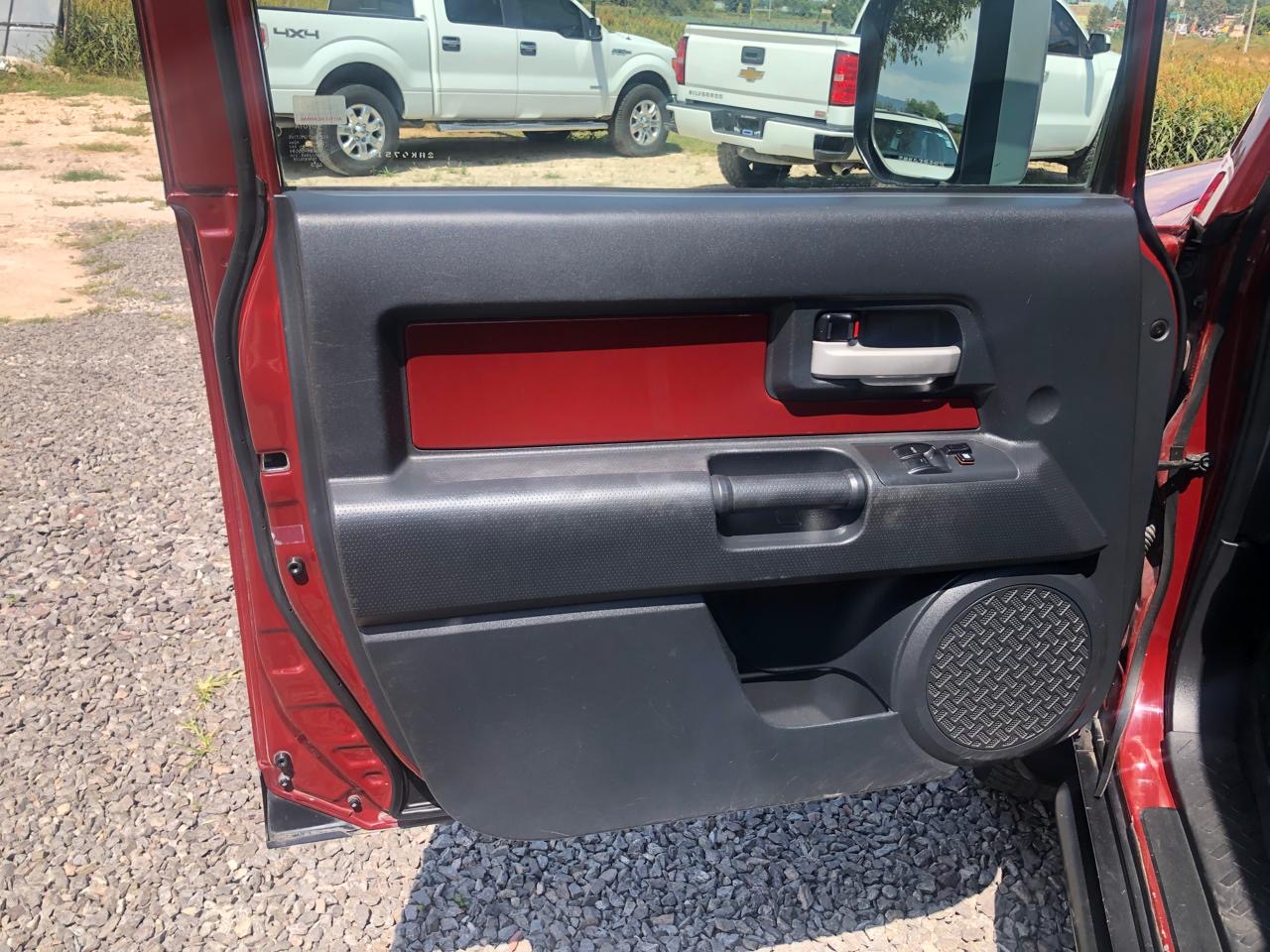 Toyota FJ Cruiser 2010 Premium Automático Rojo