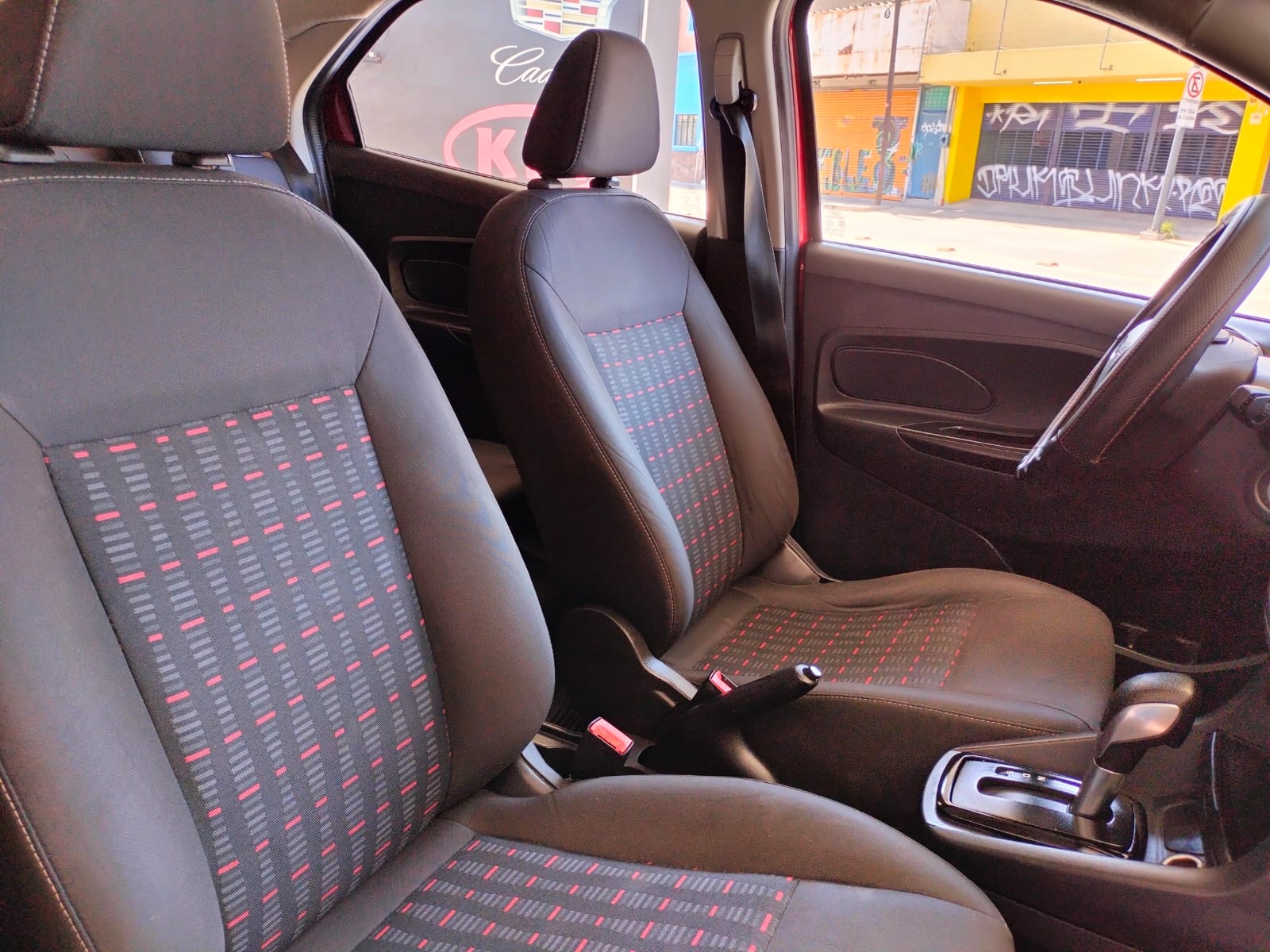 Ford Figo 2017 ENERGY Automático Rojo
