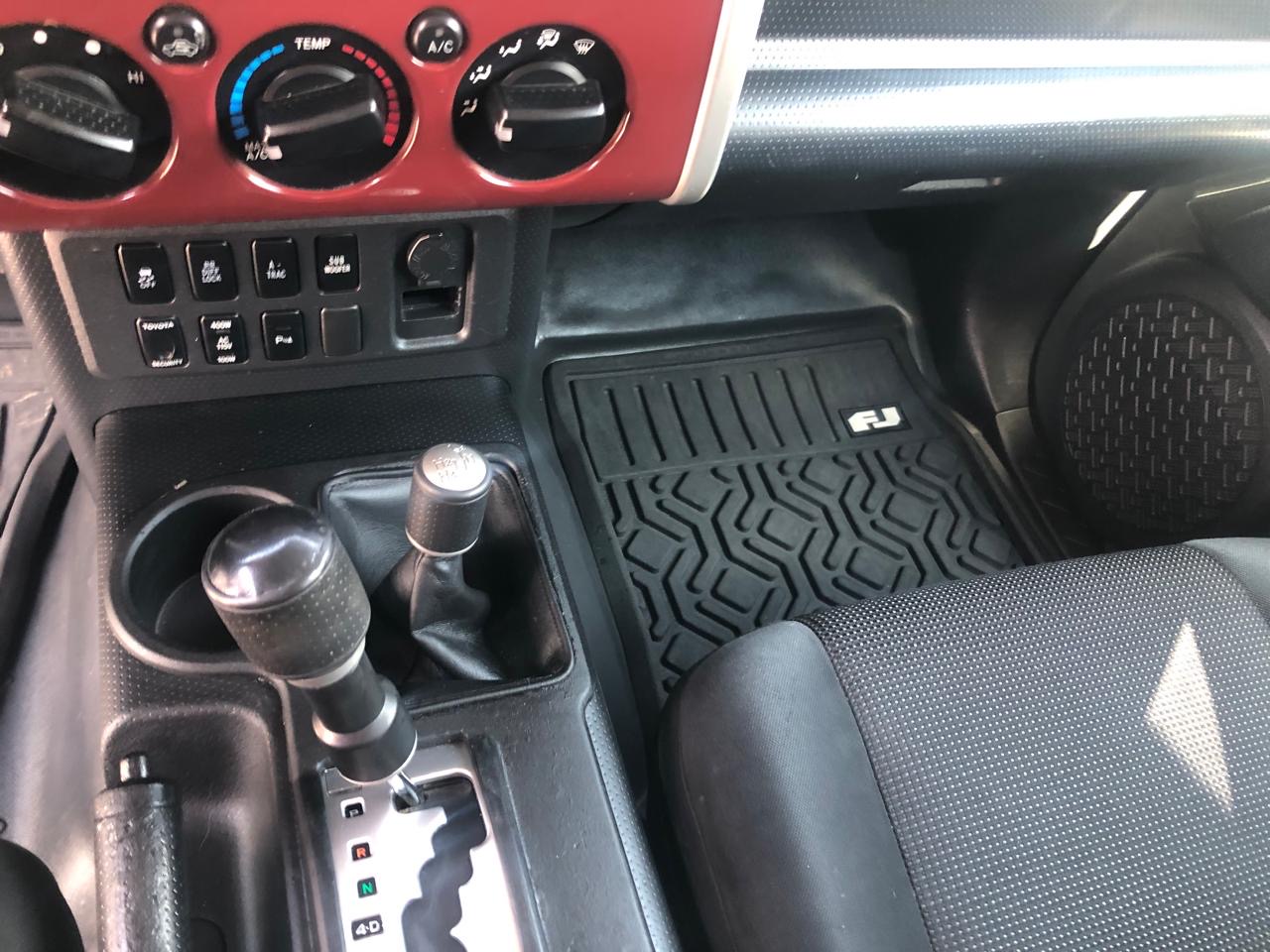 Toyota FJ Cruiser 2010 Premium Automático Rojo
