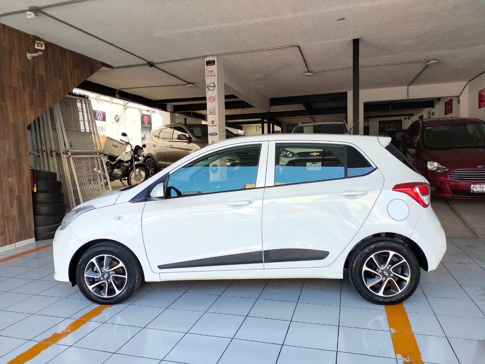 Hyundai i10 2019 Gls Automático Blanco